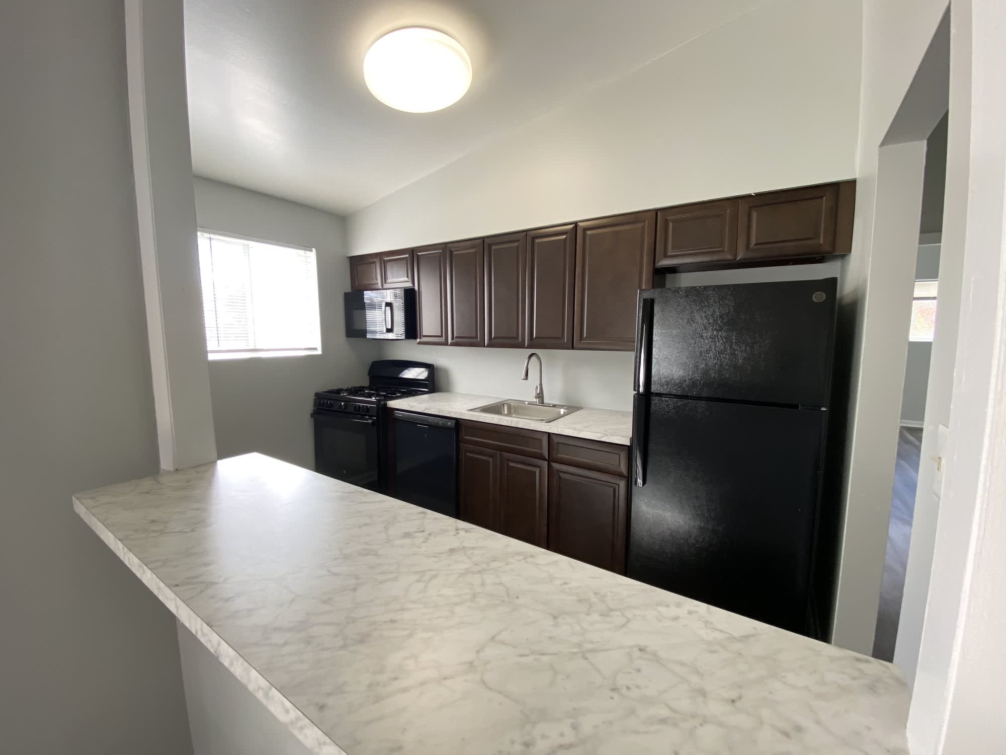 Fox Crossing Apartments – photo 4