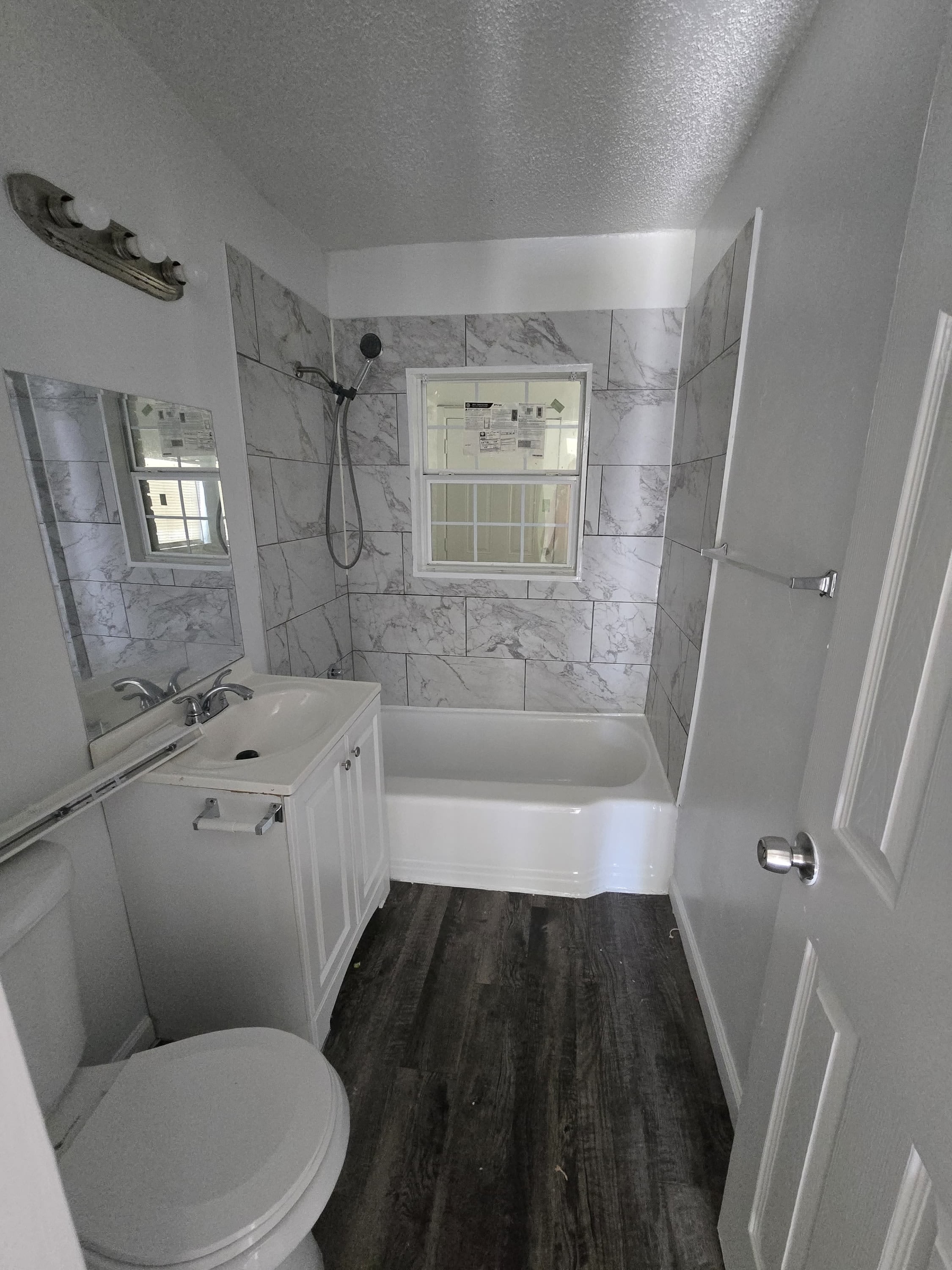 2501 NE 16th St – photo 3