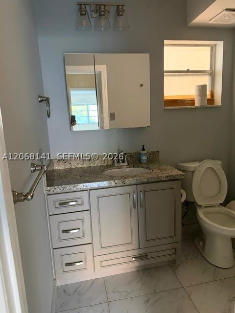 901 NE 14th Ave – photo 4