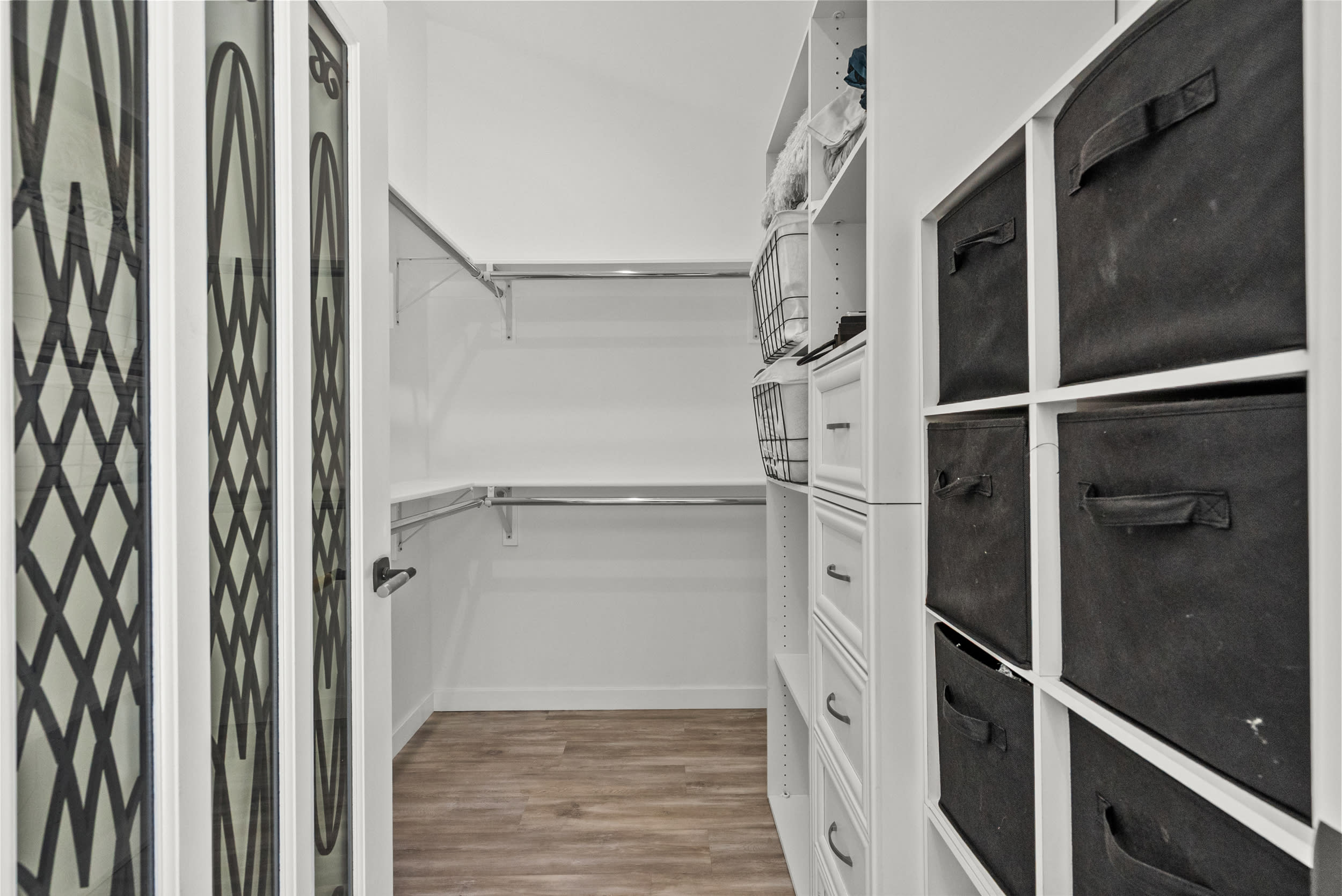 17812 Parthenia Street – photo 5
