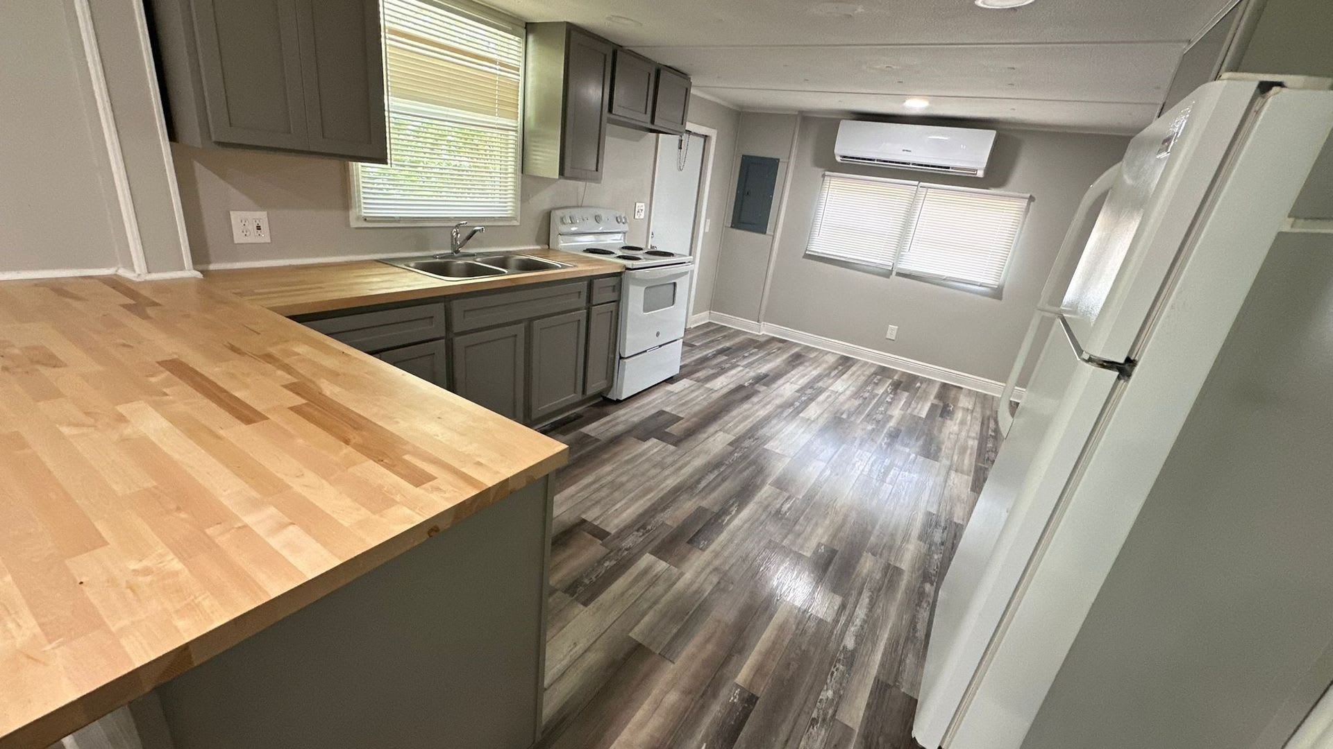 CUTE! 2 BEDROOM / 1 BATH MANUFACTURED HOME (CASSELBERRY) – photo 5