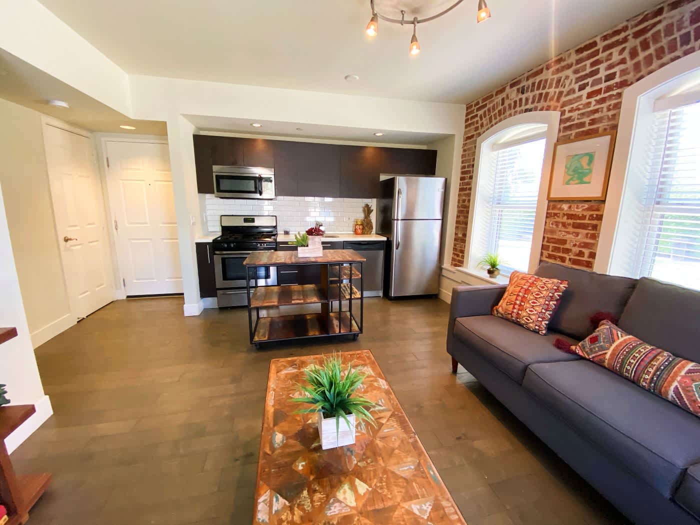 Brownstone Lofts – photo 4