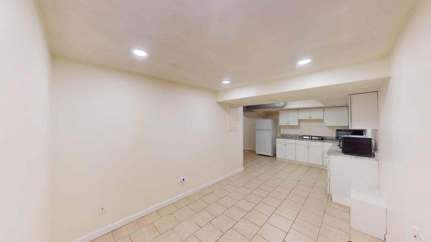 123 Aspinwall – photo 1