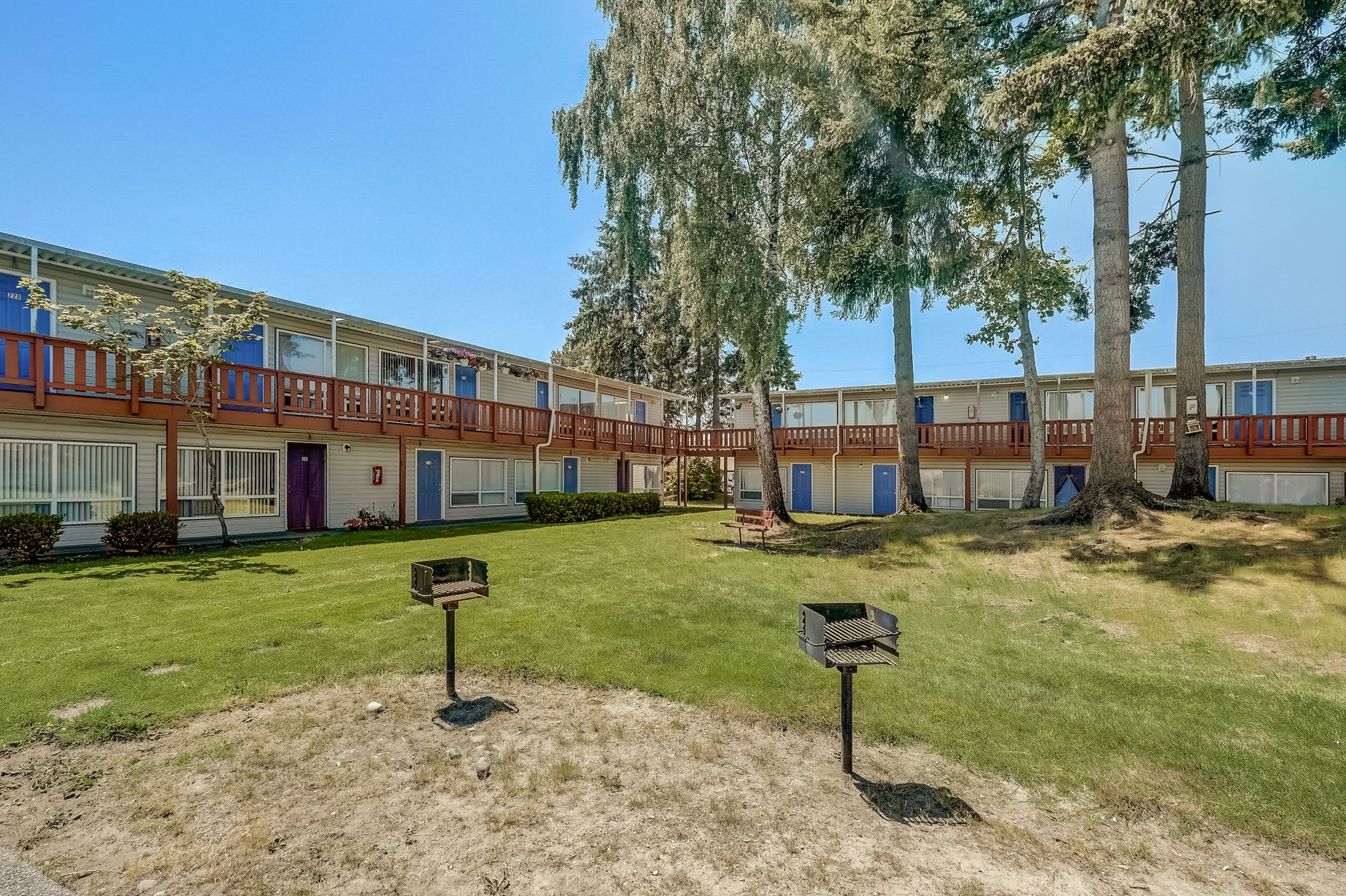 Brentwood – photo 3