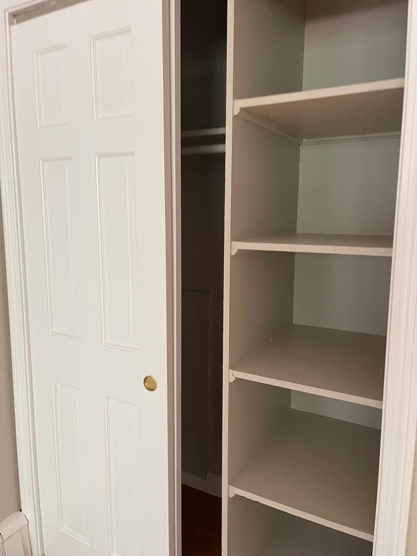 Older Renovation But Very Nice Layout 2 Bed Ht Hw Inc No Fee Next 1 Free Month – photo 3