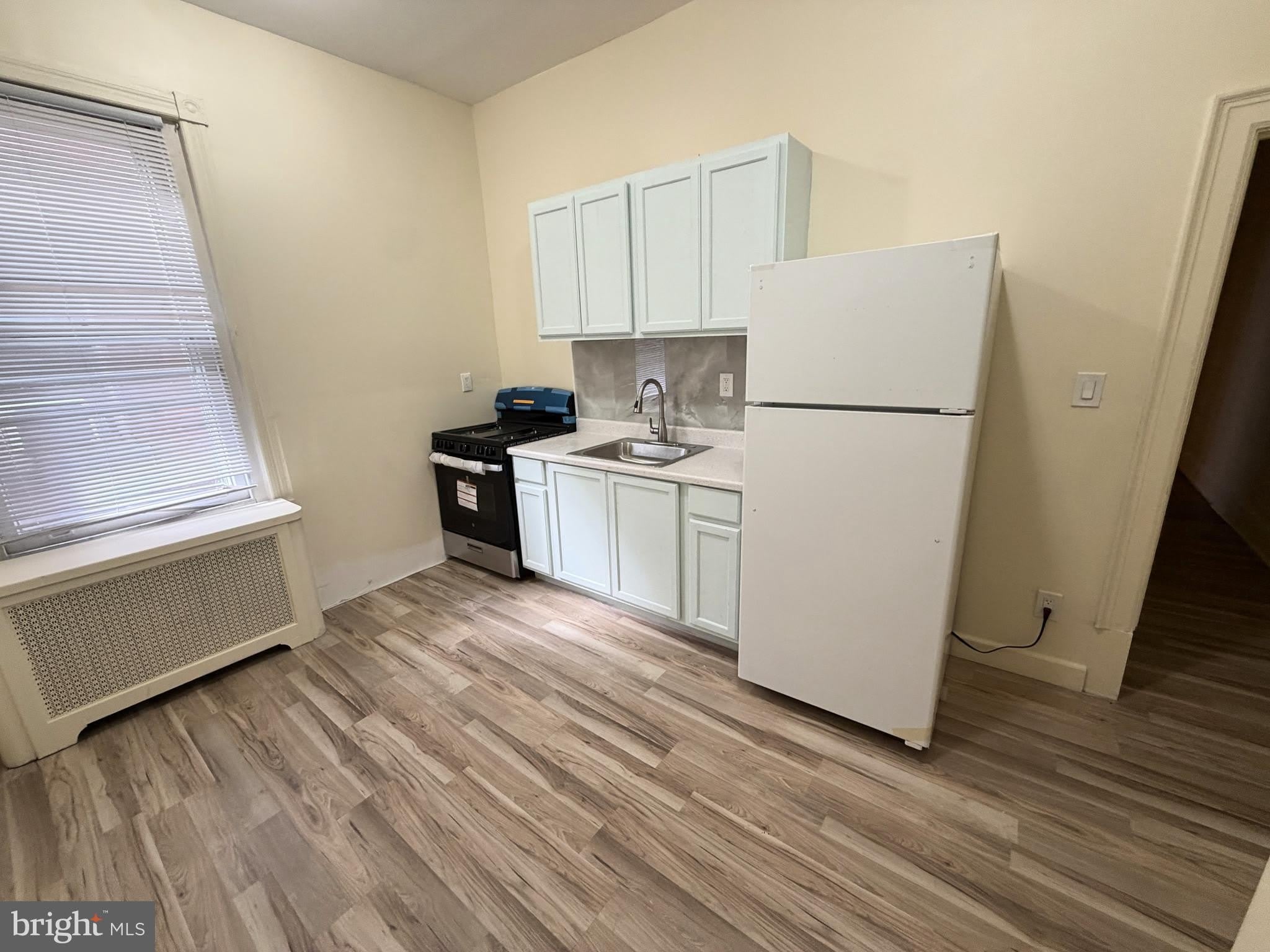 4718-00 HAZEL Avenue – photo 2