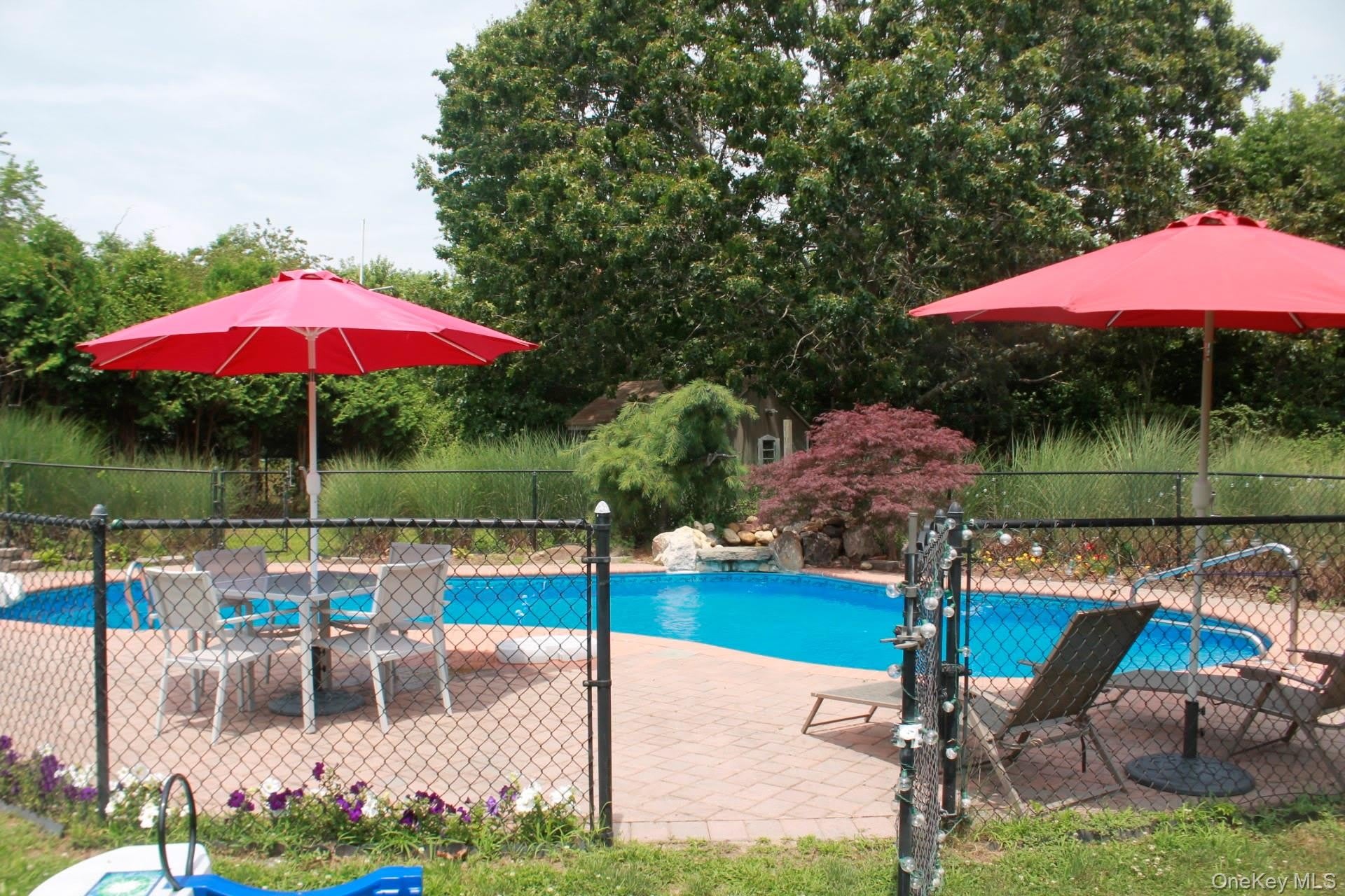 144 Manor Lane – photo 1