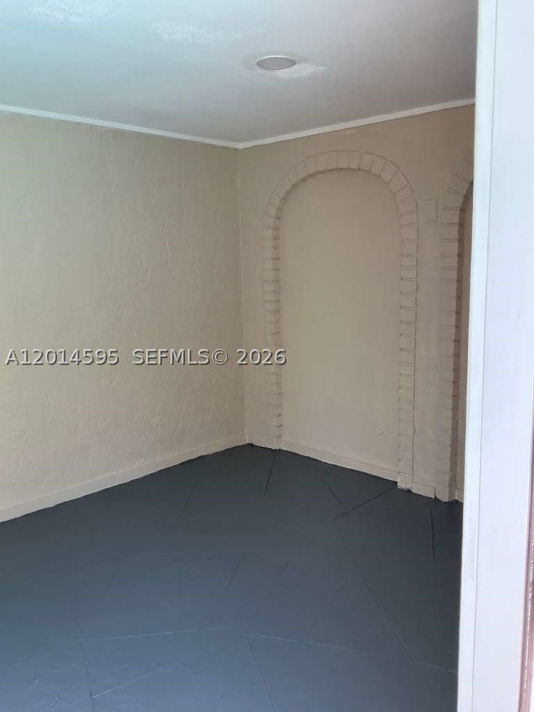 4324 NW 76th Ave – photo 1