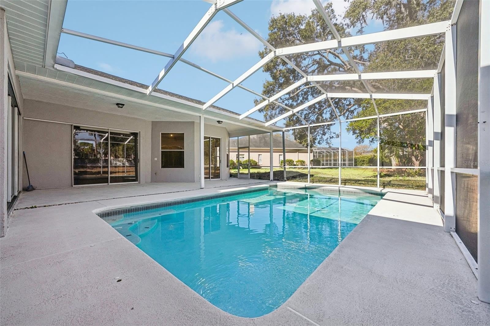 918 ACADEMY Drive – photo 2