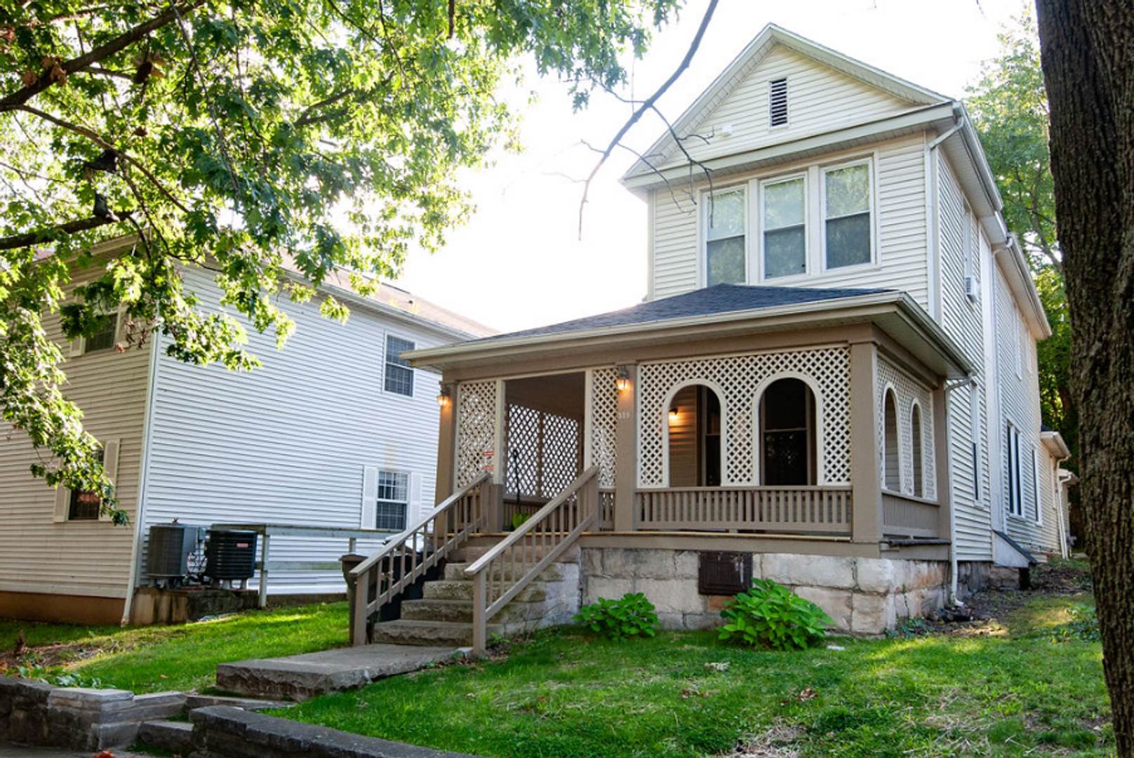 319 N. Lincoln – photo 3