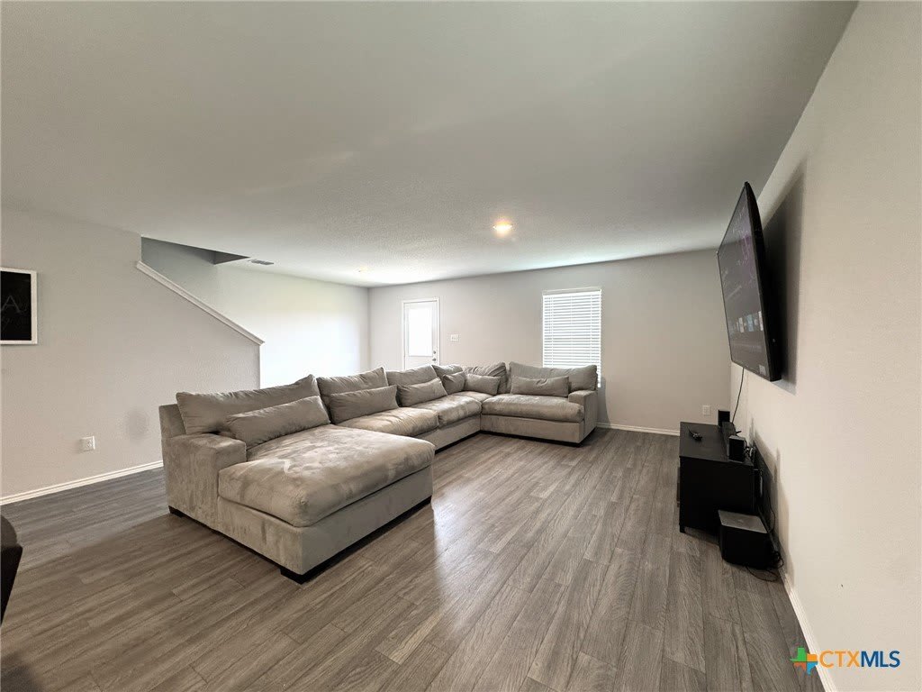 404 Jean Street – photo 2