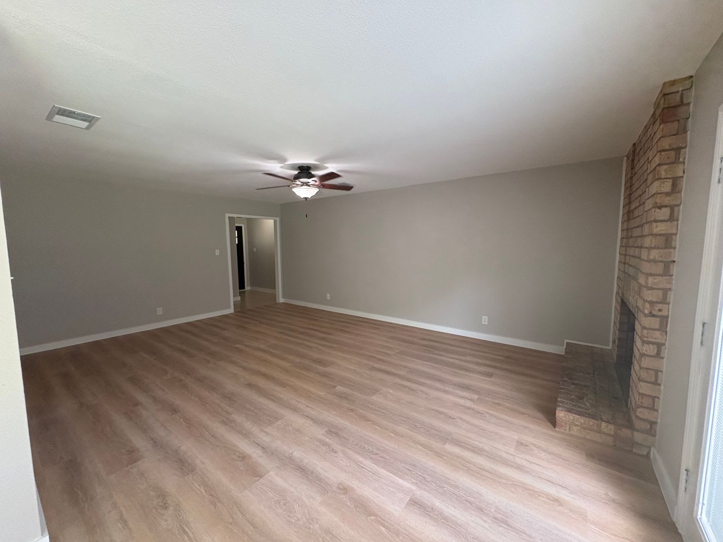 Great Round Rock with Great Floor Plan – photo 3