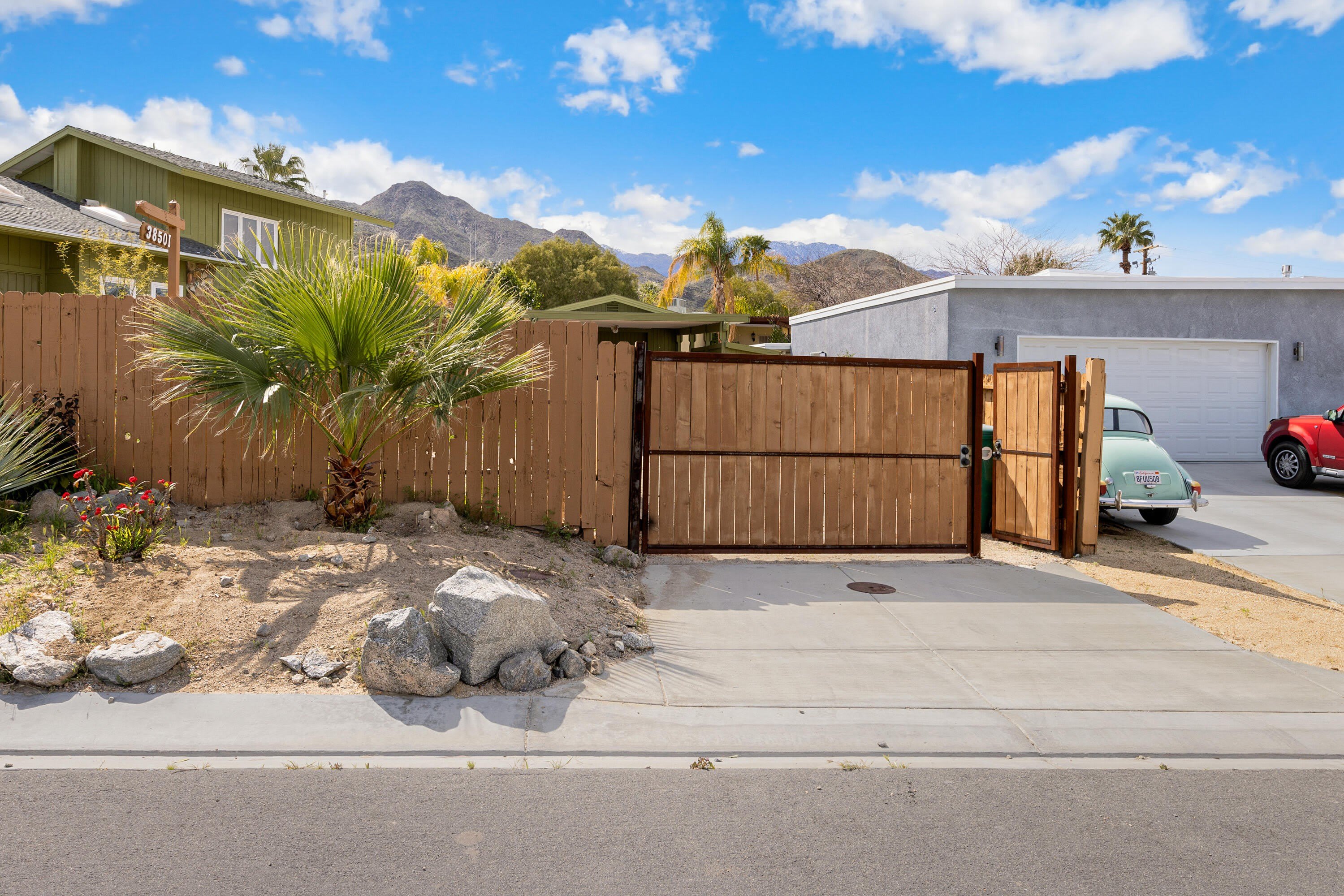 38501 Bel Air Drive – photo 1