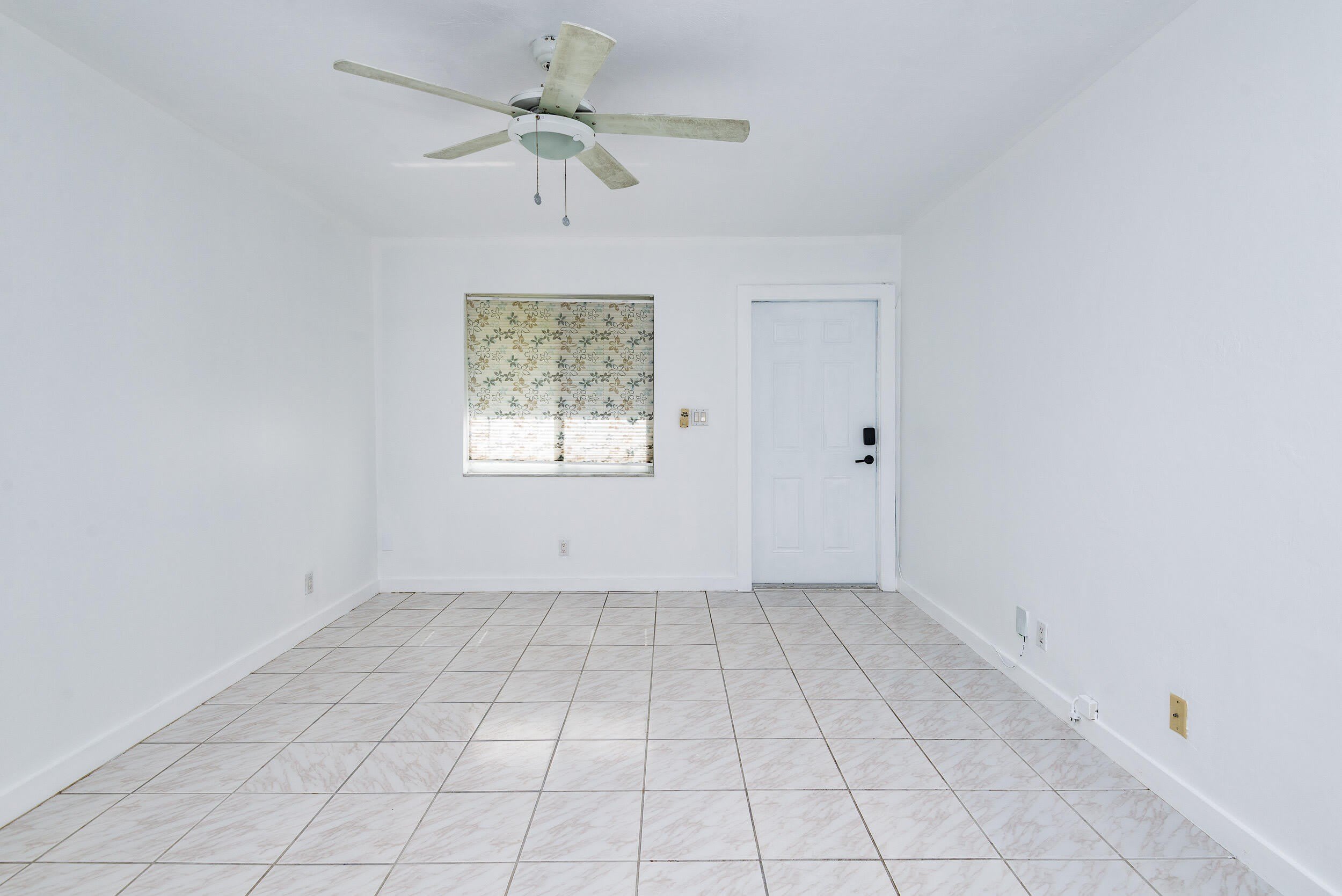 2501 TAYLOR Street – photo 4
