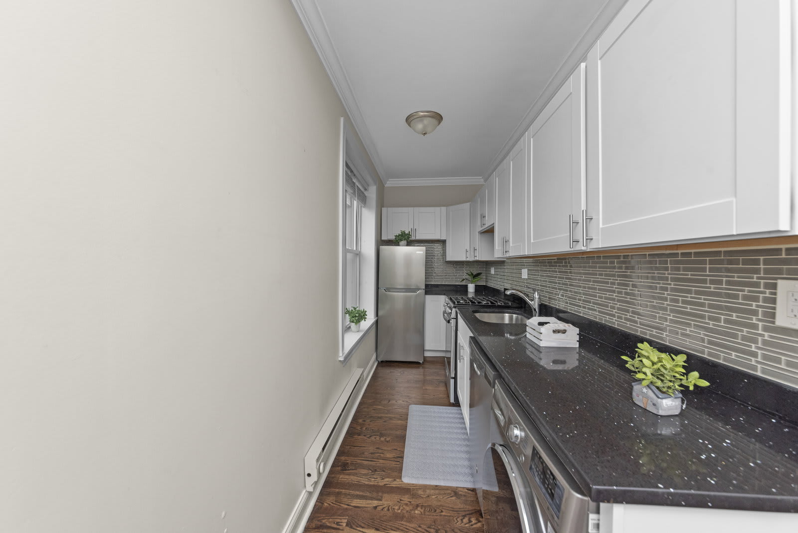 917 West Waveland Avenue – photo 2