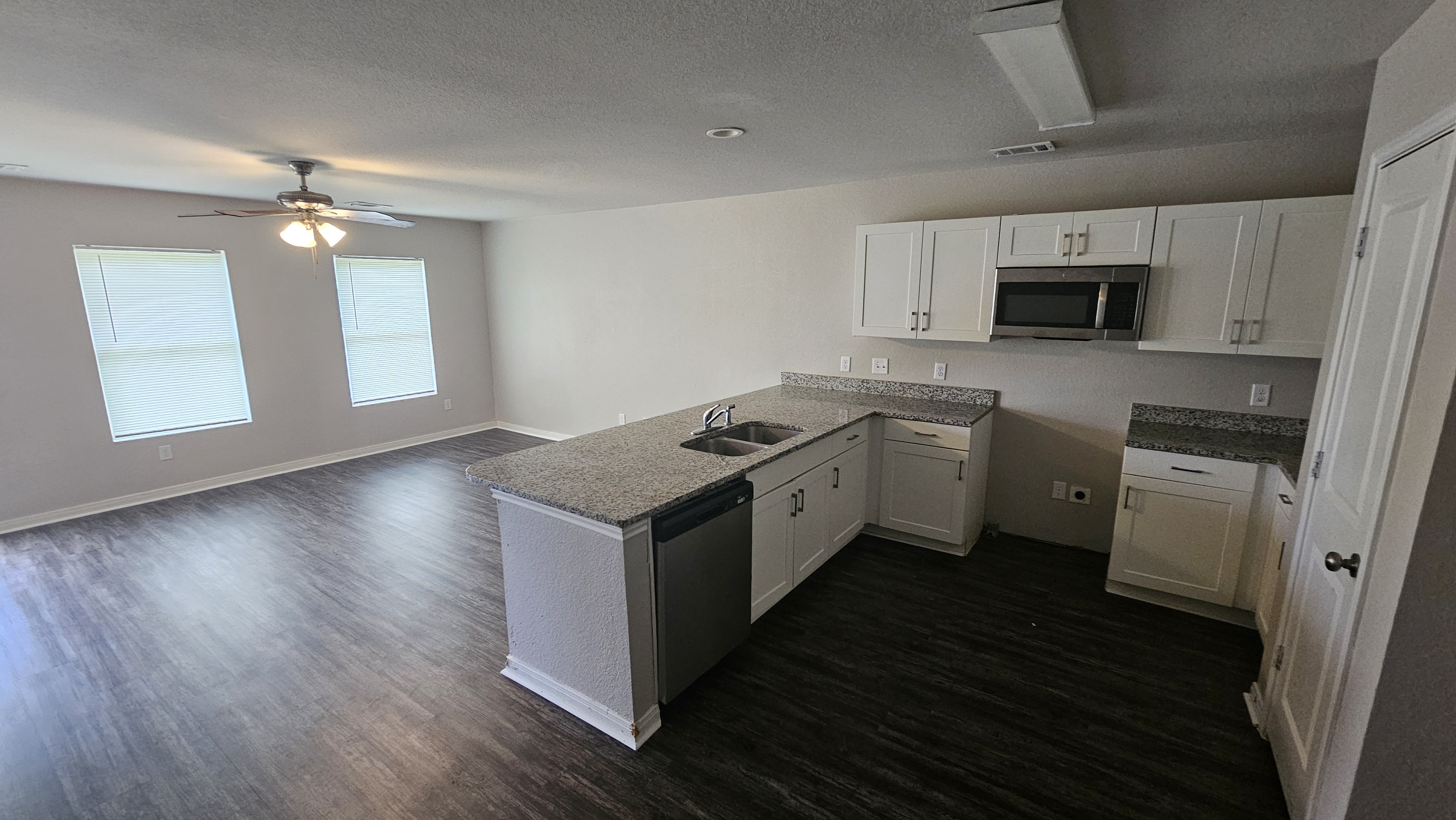 14190 Green Wing Cir – photo 2