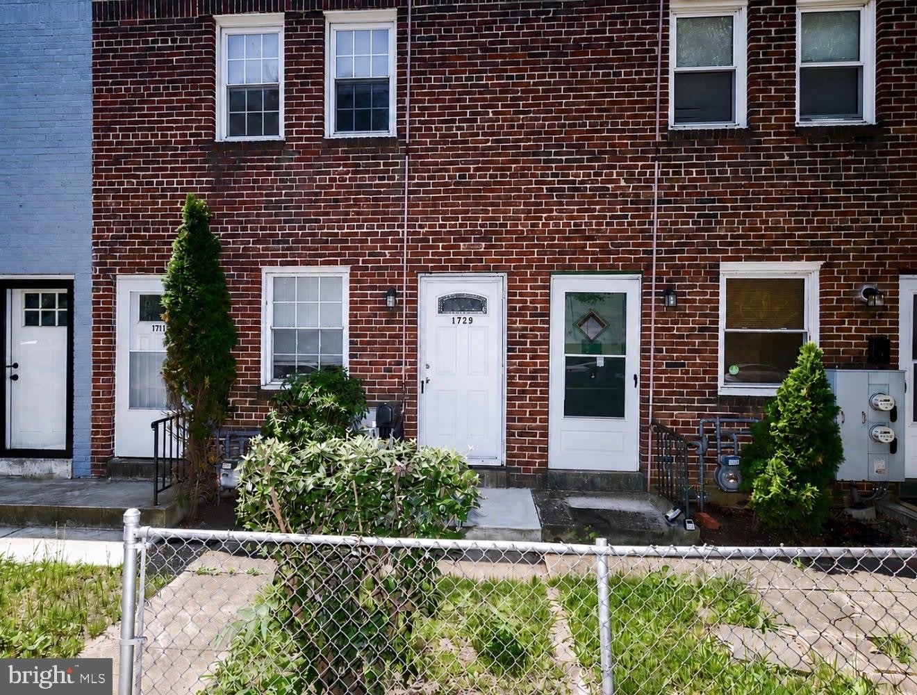 1729 GALES Place NE – photo 1
