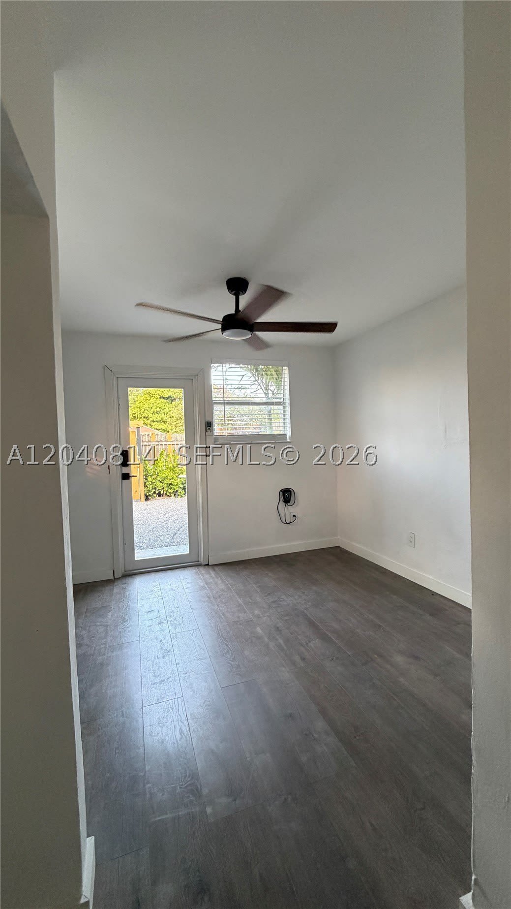 7025 NW 5th Ave – photo 3