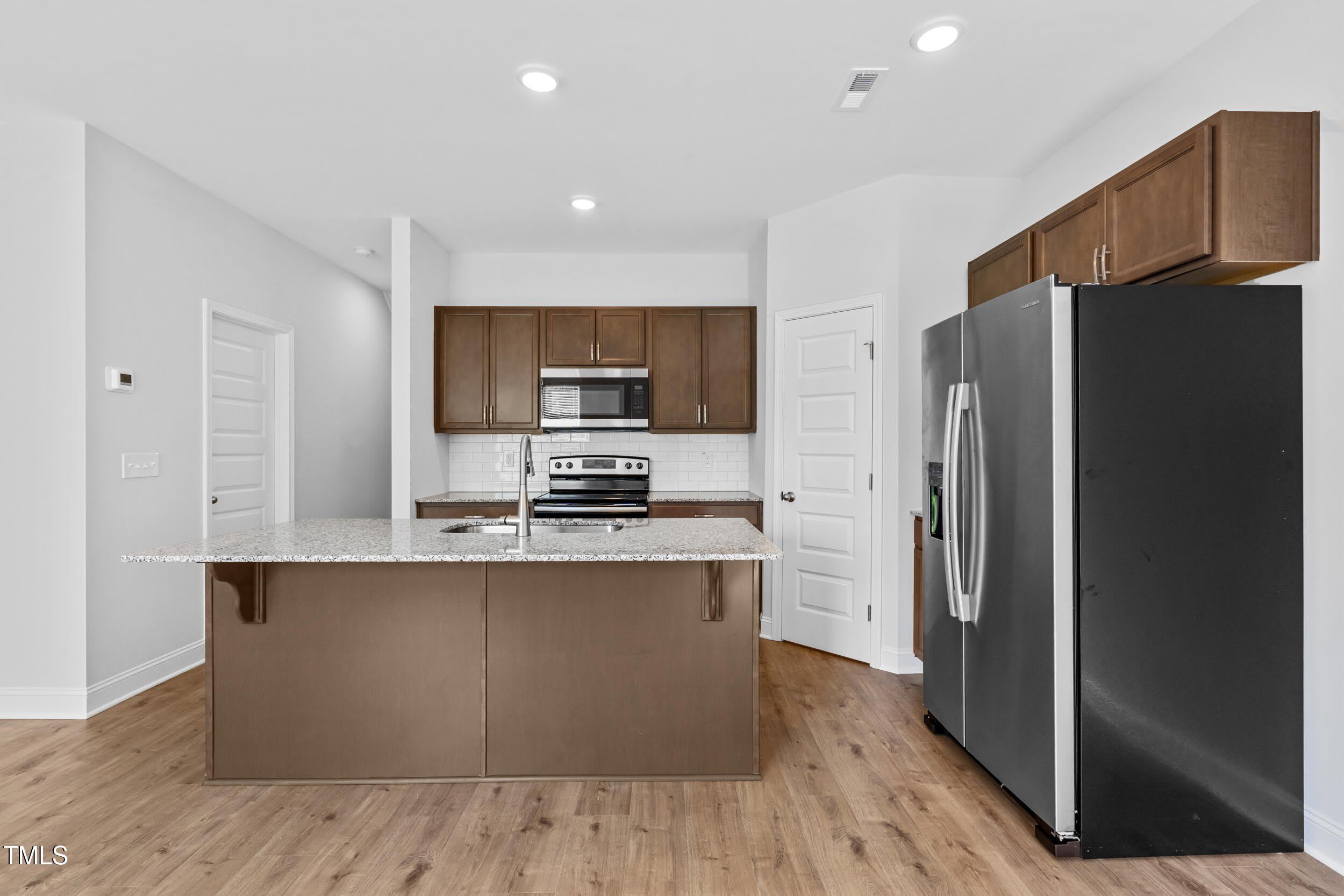 332 W Saltgrass Lane – photo 5