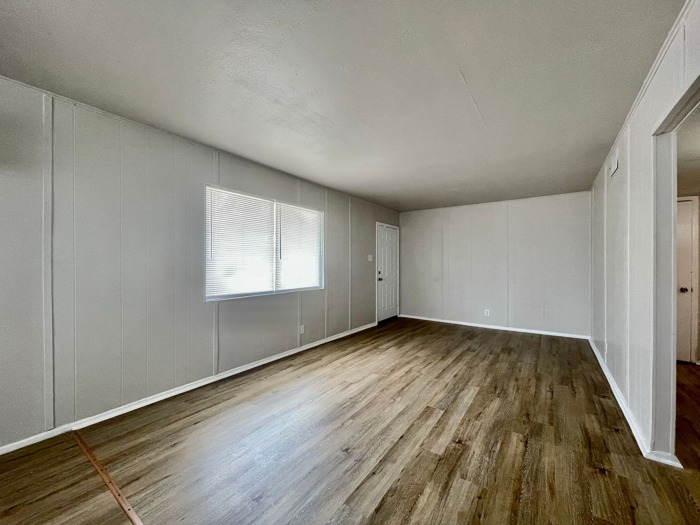 2 Bedroom 1 Bathroom Duplex Unit – photo 3