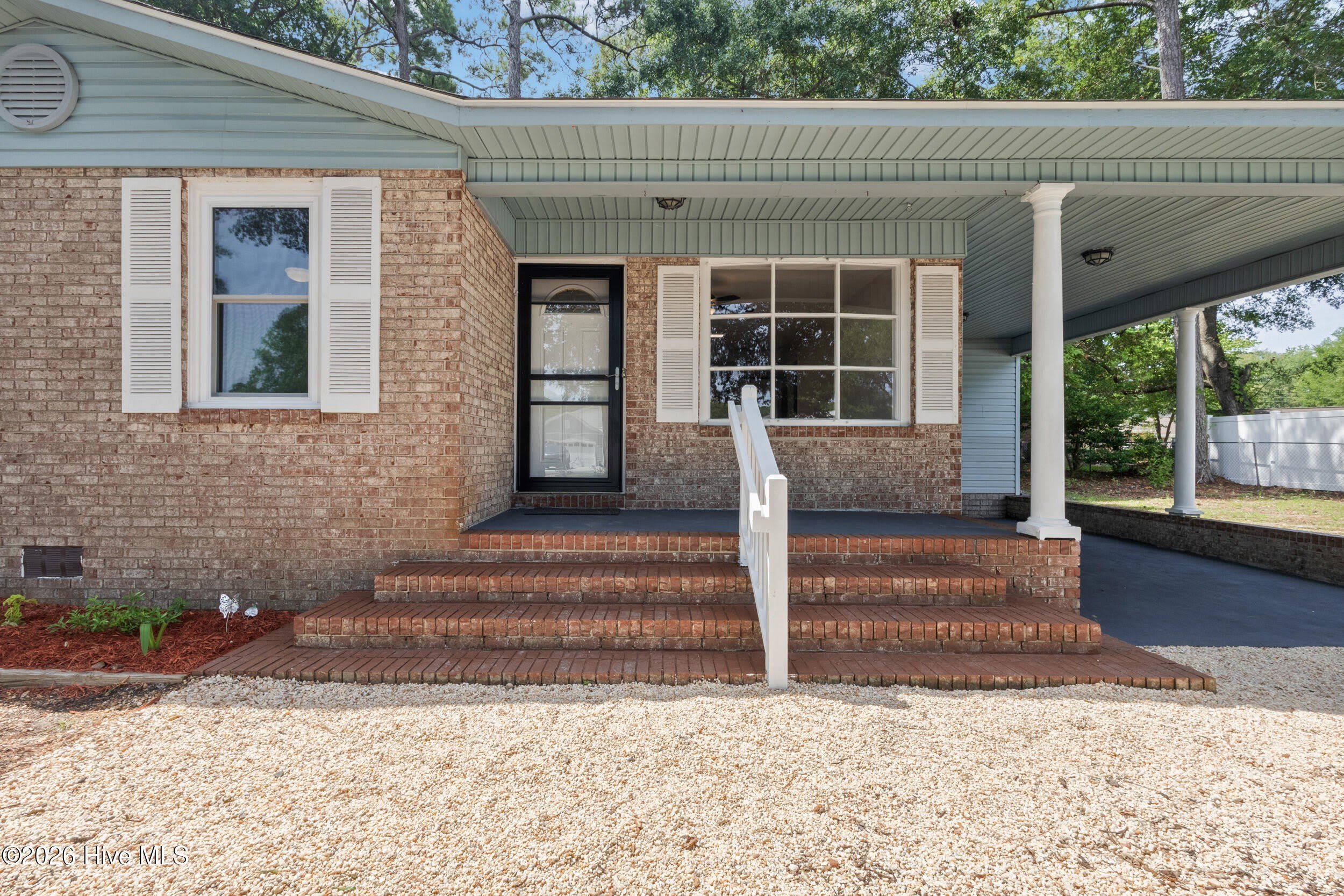 1070 River Drive SW – photo 3