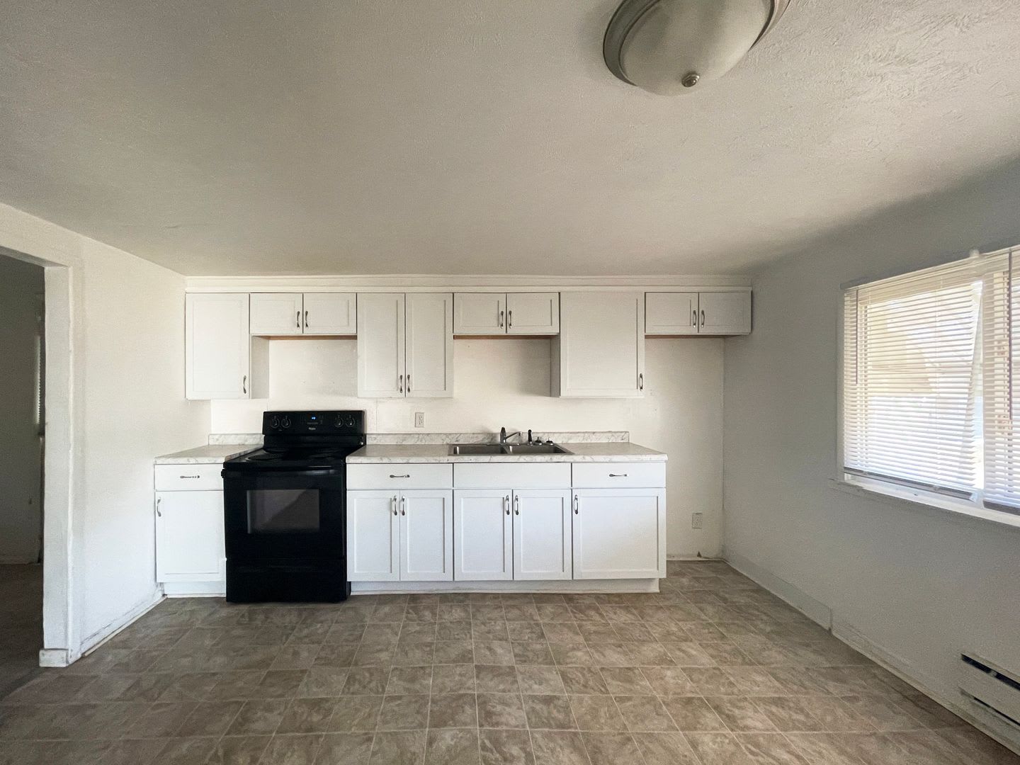 For Rent: 2509 E. 16th St. 3 Bedroom 2 Bathroom Home Pet Friendly Home in Muncie! – photo 3