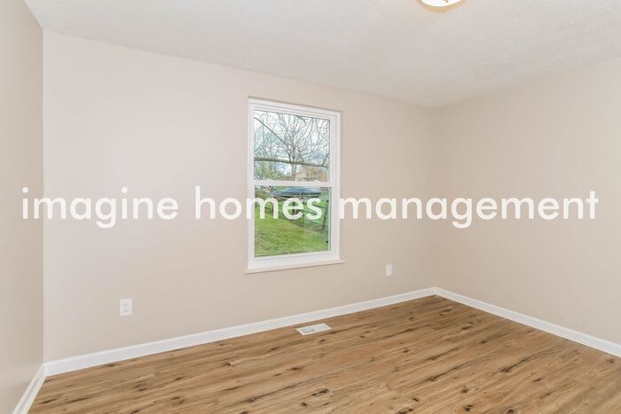 676 Harcourt Drive – photo 5