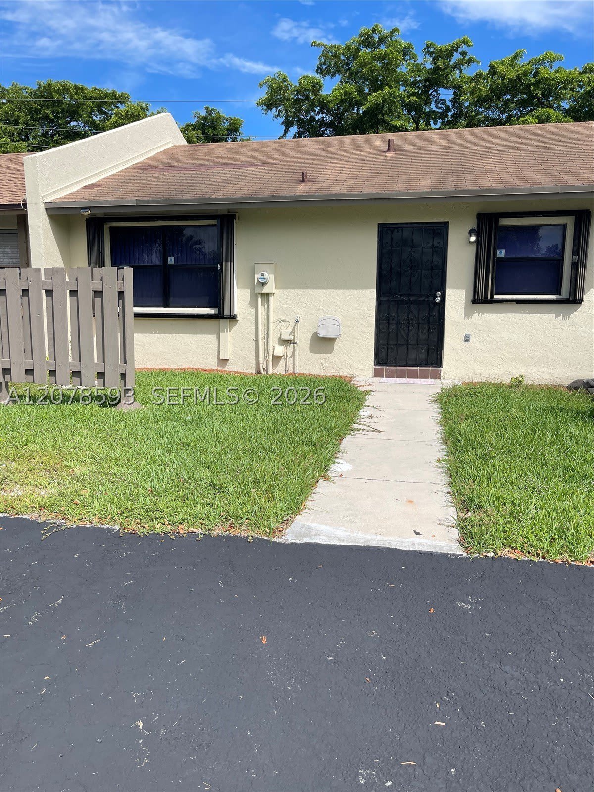 1441 Woodpecker St – photo 2
