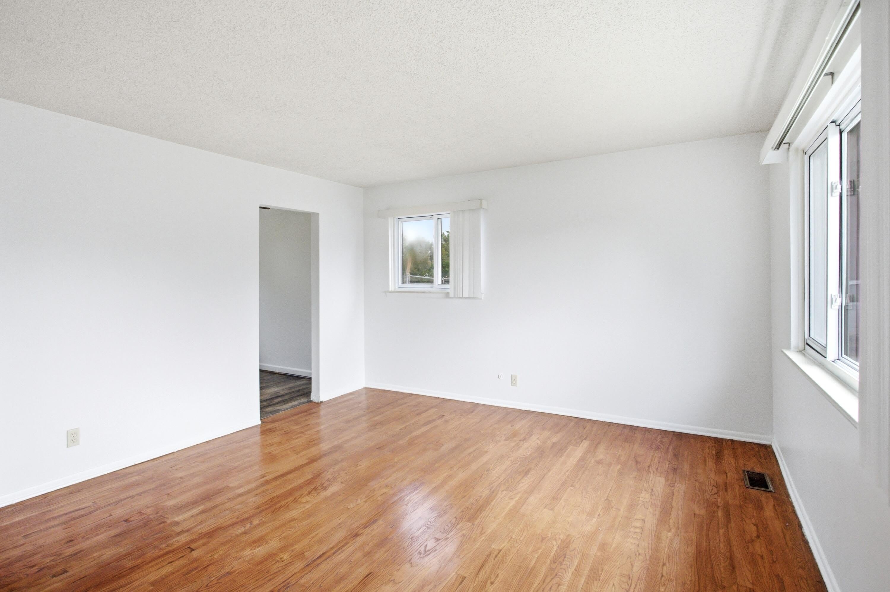 3840 Williams Street – photo 3