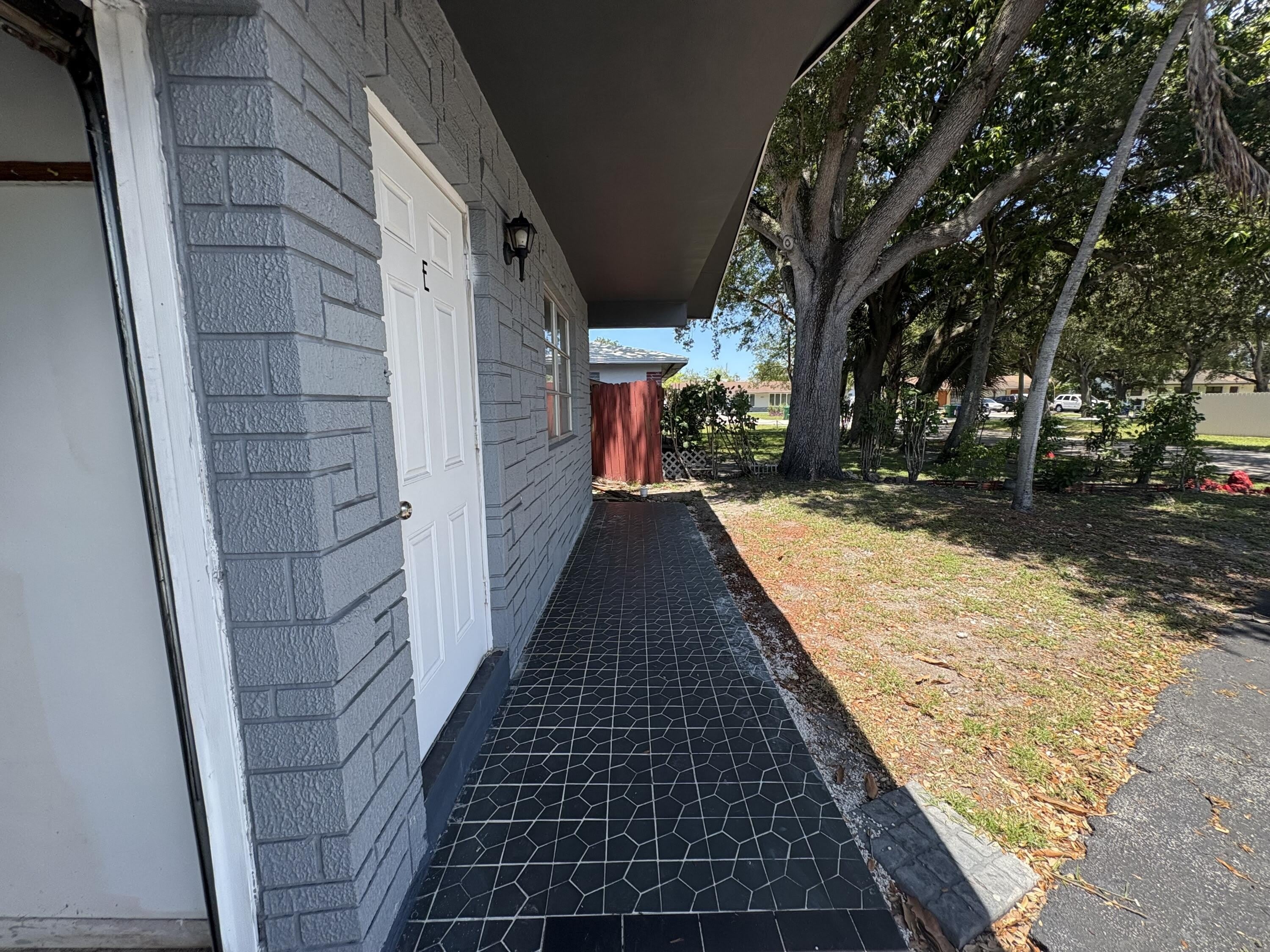 6111 SW 31st Street – photo 2