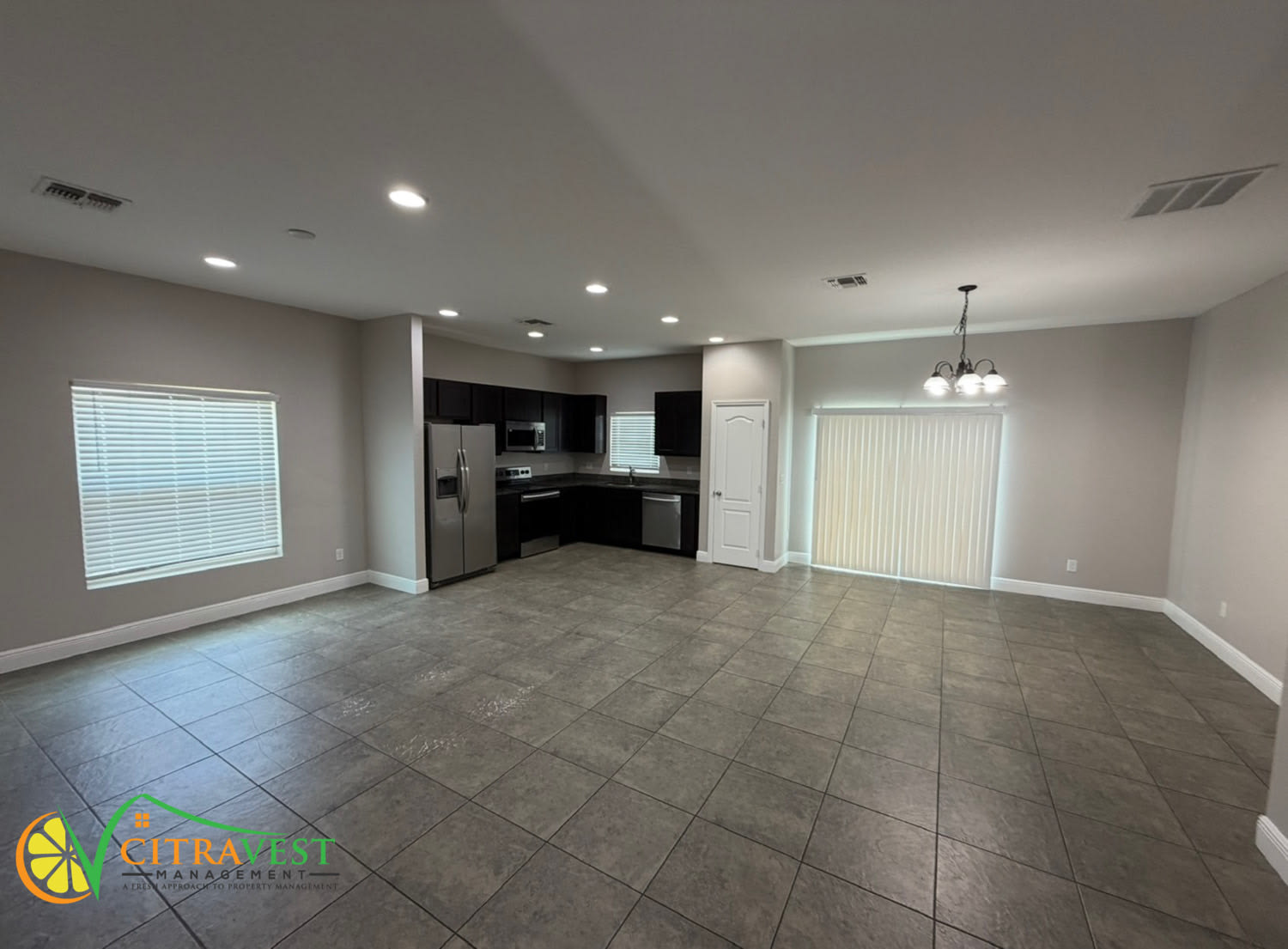 1223 Amazon Dr – photo 3