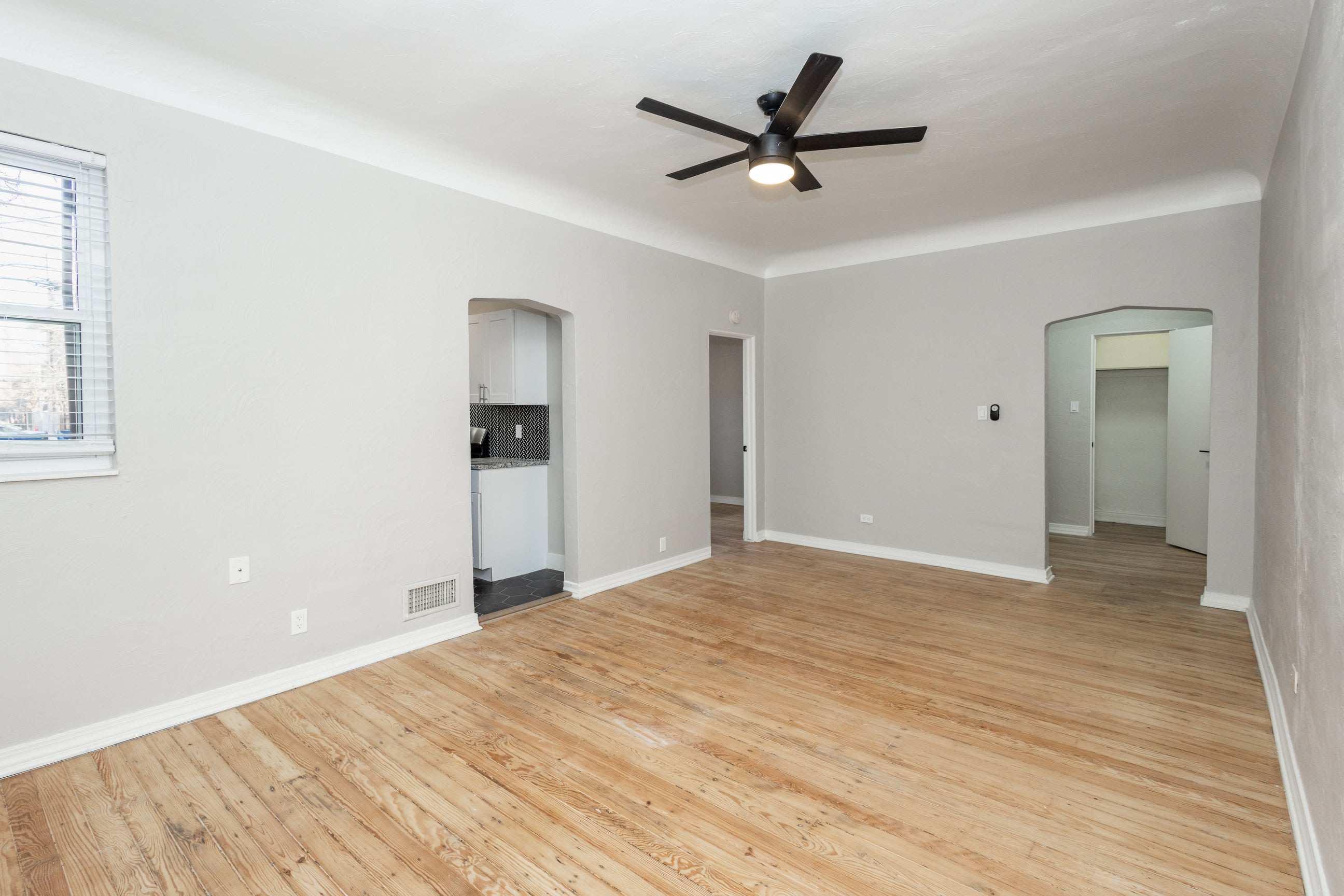 1030 Washington – photo 4