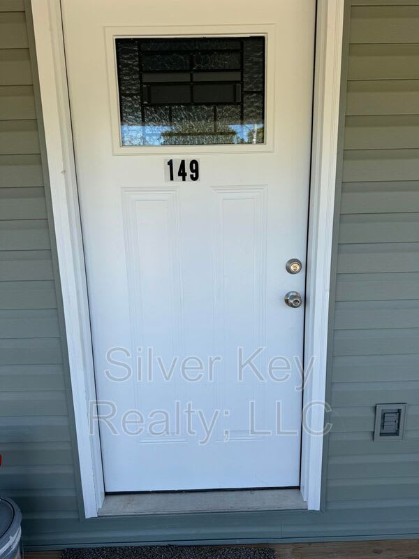 141-155 Oak Street – photo 3