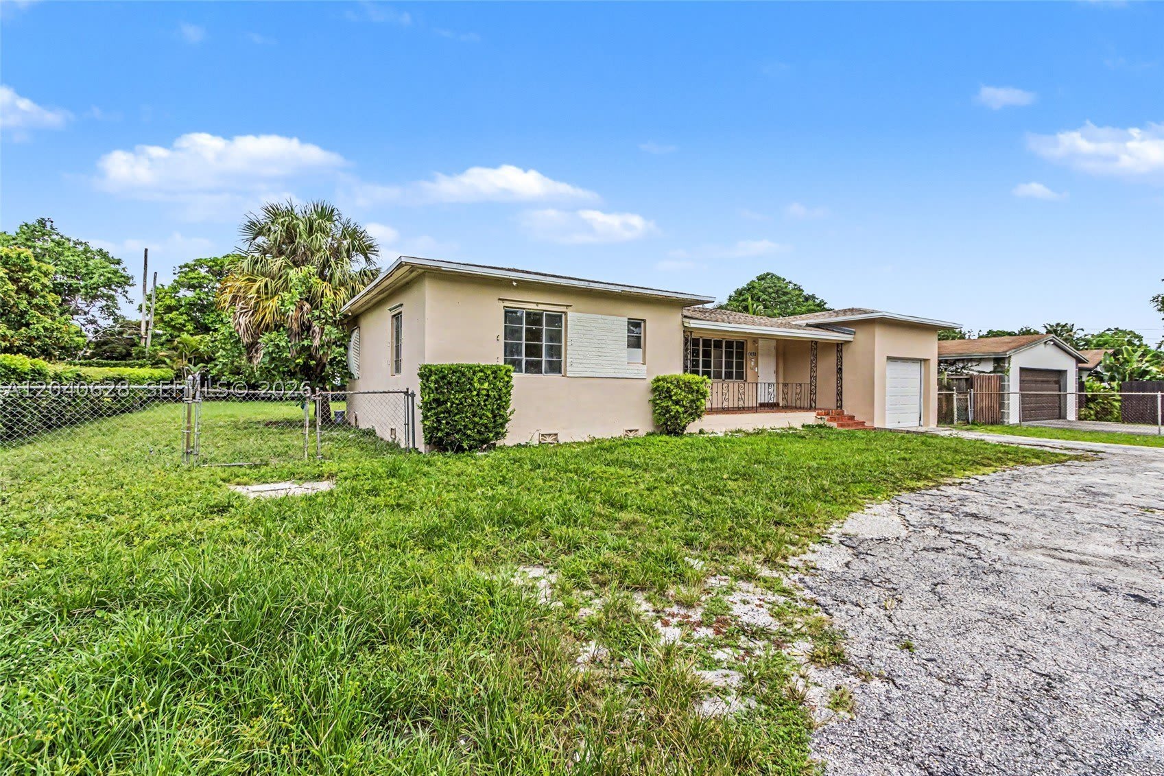 13020 NW 1st Ave – photo 3