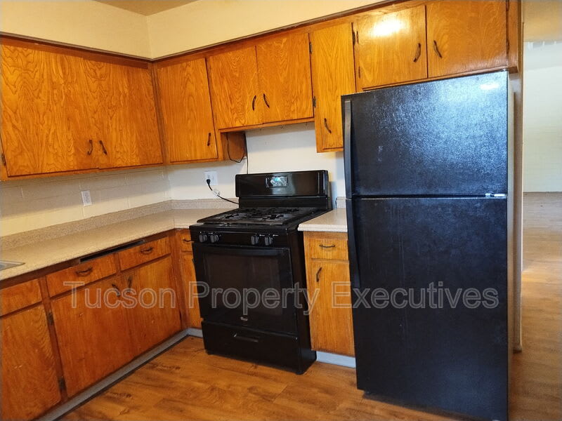 8934 South Nogales Highway – photo 1