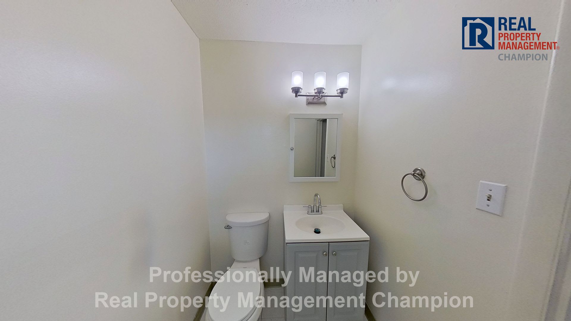 Freshly Updated 4 BD/1.5 BA with LVP Flooring, Fenced Back Yard and Storage Shed – photo 3