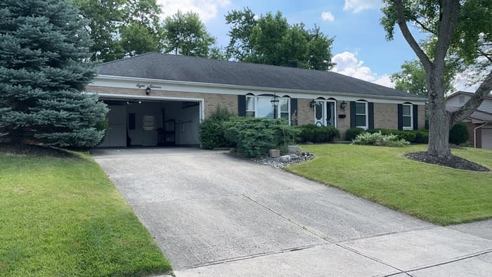 811 Kenbrook Drive – photo 3