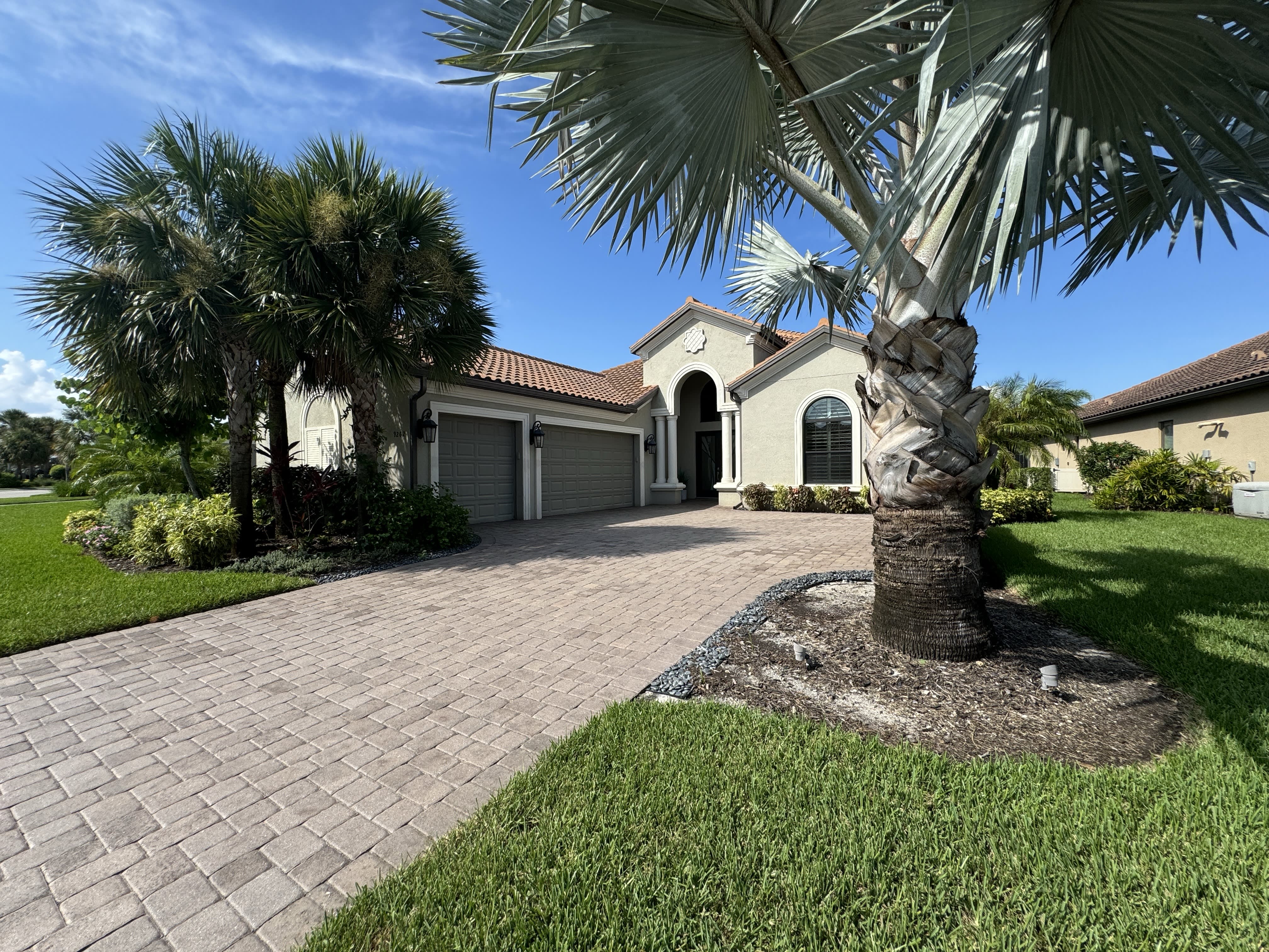 9262 Rialto Ln – photo 2