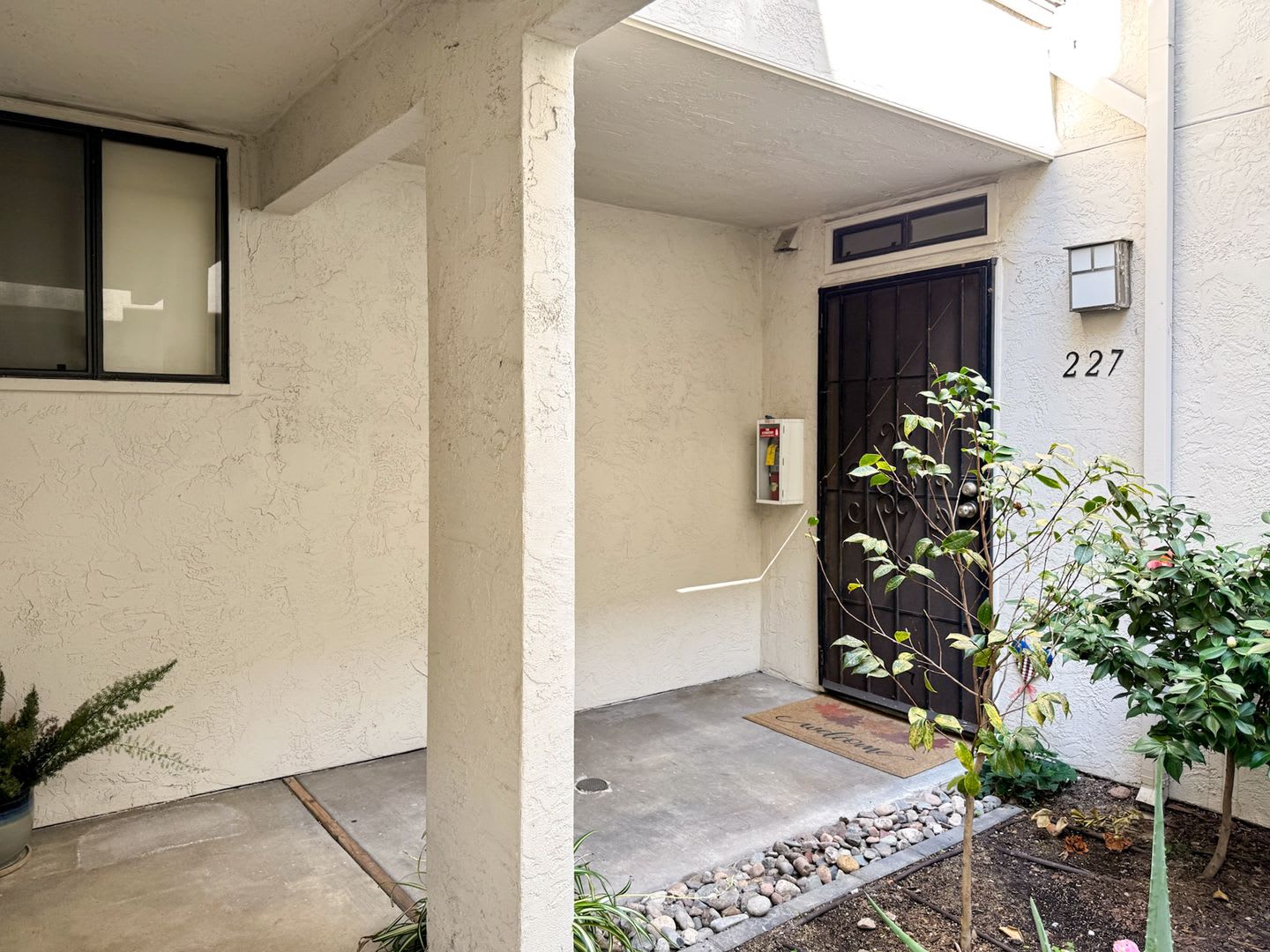 1 Bedroom, 1 Bath Ground Floor Condo in the Heart of Mission Valley! – photo 2