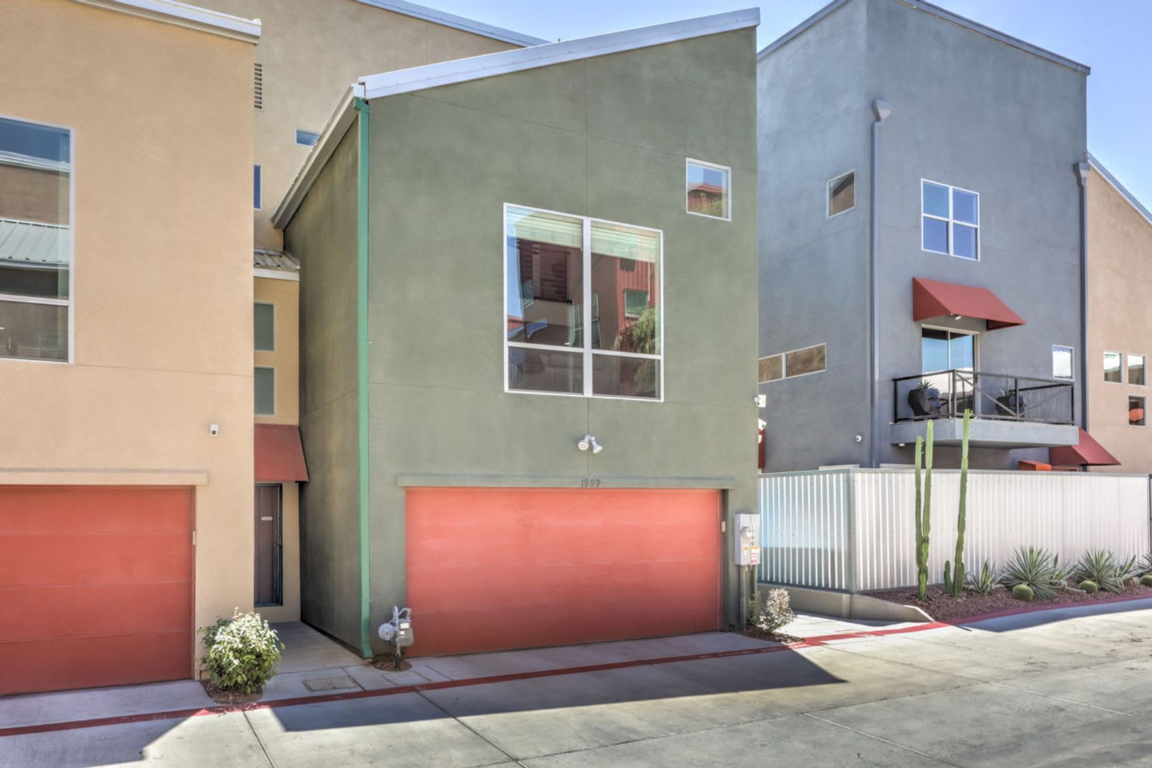 1999 Yaupon Avenue, Las Vegas, NV 89101 – photo 4