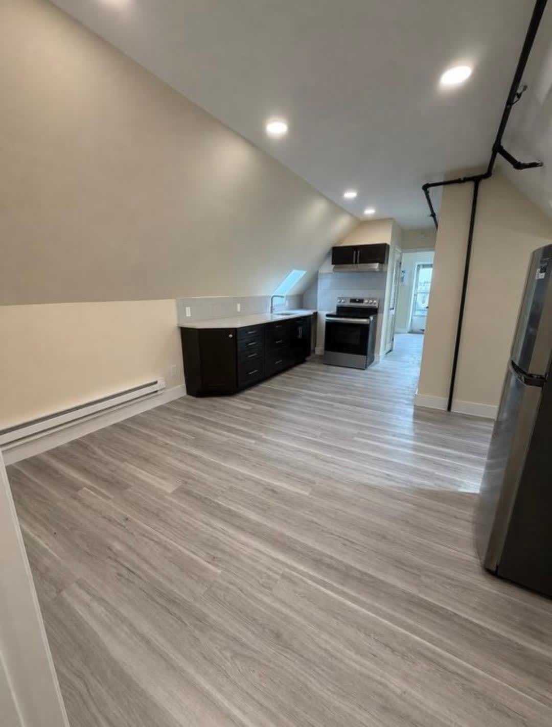 817 15Th St – photo 3