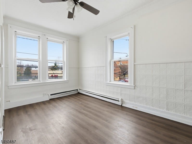 302 Belmont Ave – photo 3
