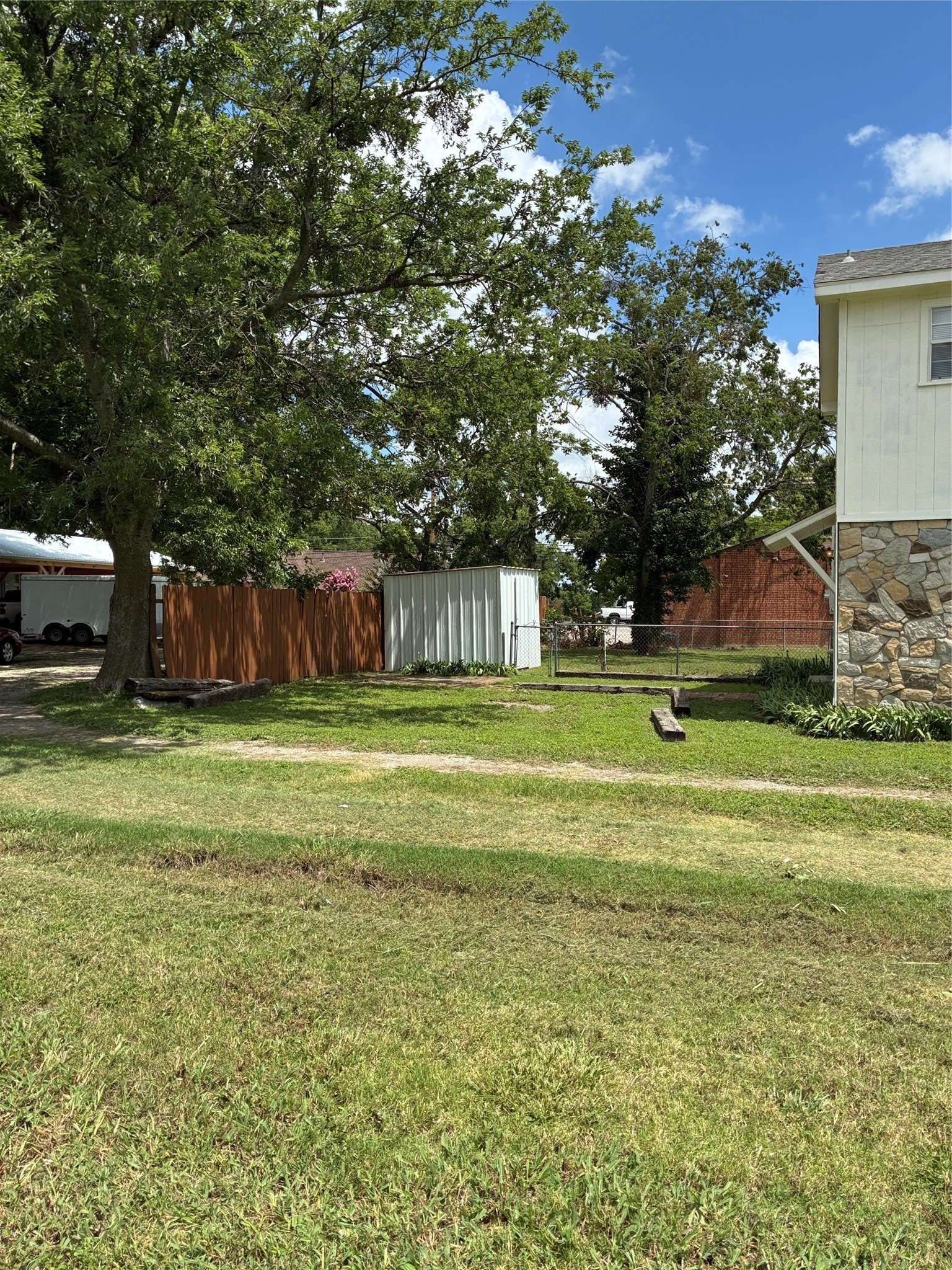 406 N Denny Street – photo 4