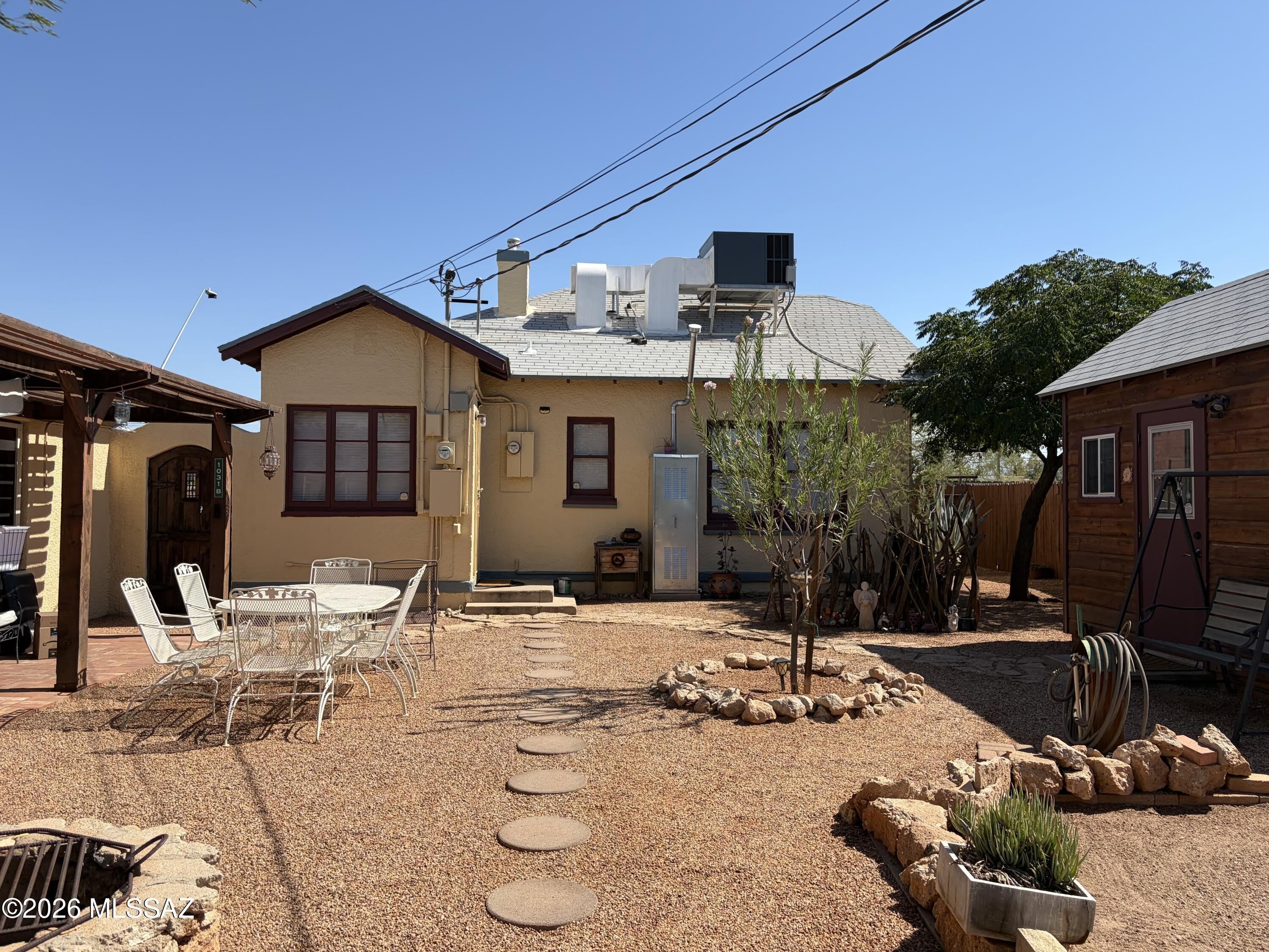 1031 E GRANT Road – photo 5