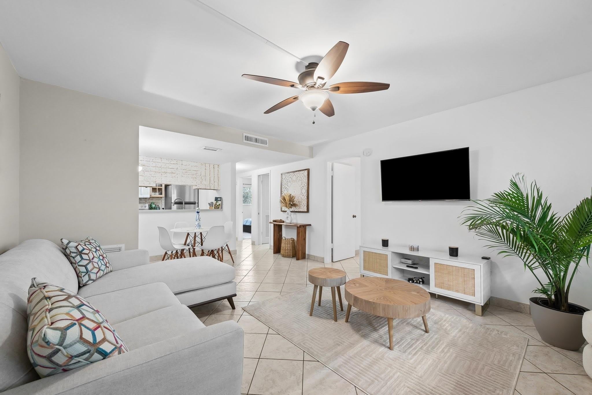 1000 SE 15th Street – photo 1
