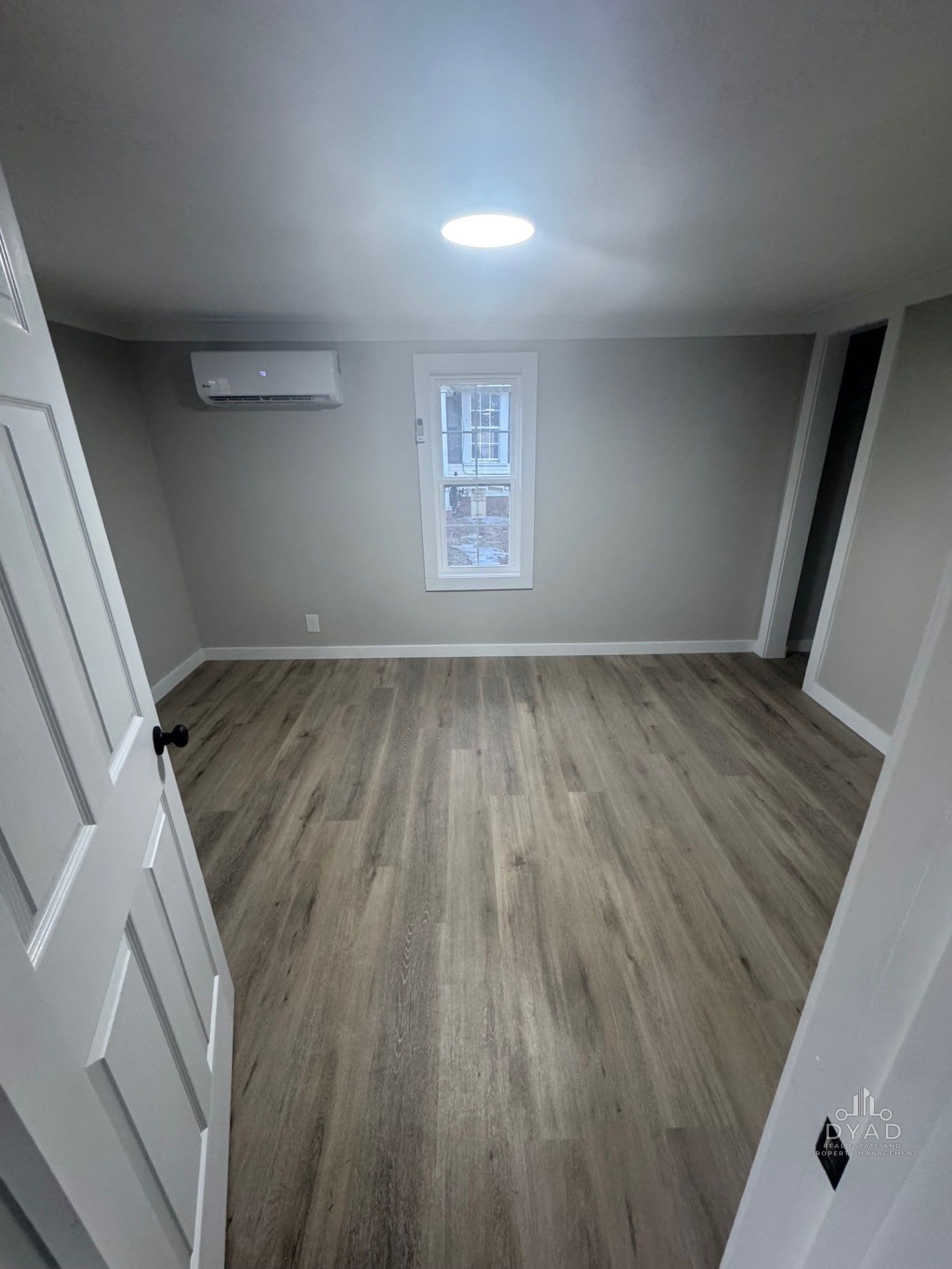 201 Adams – photo 5