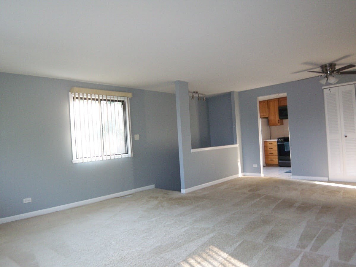 34 N Salem Drive – photo 2