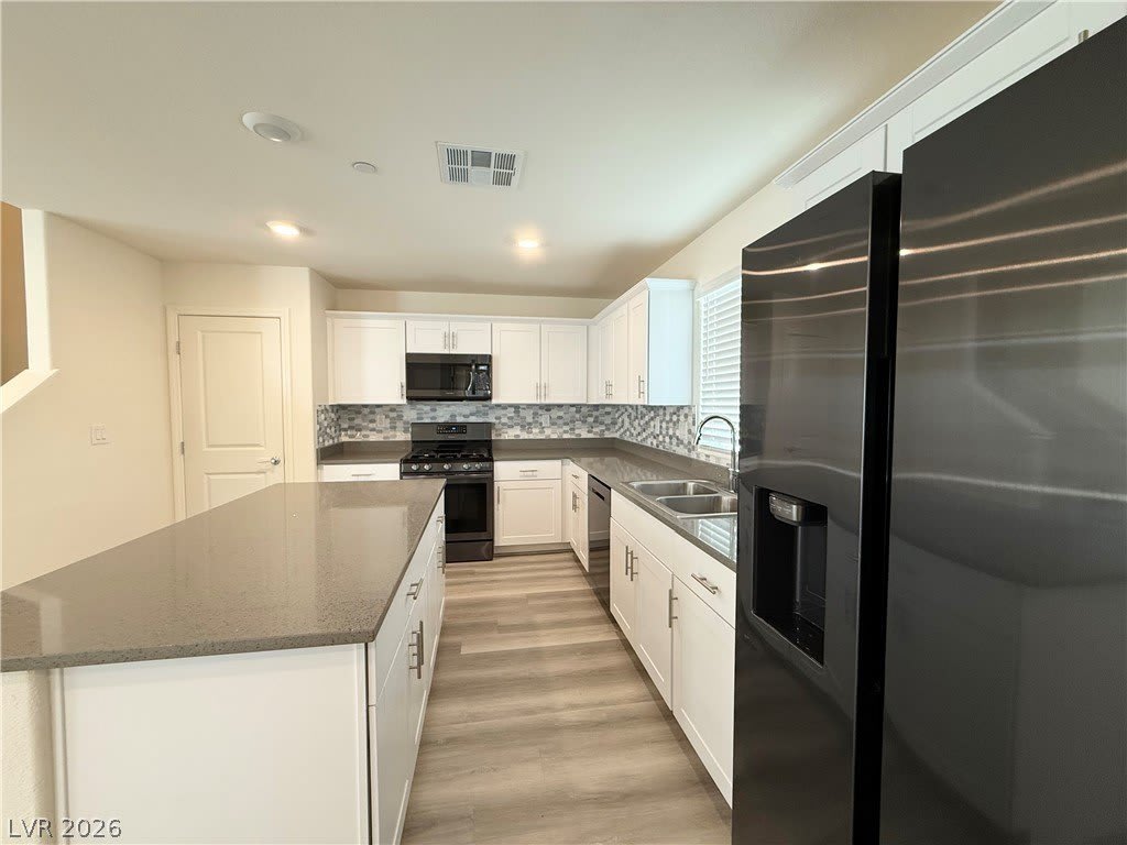 3720 Brilliant Sunset Street – photo 5