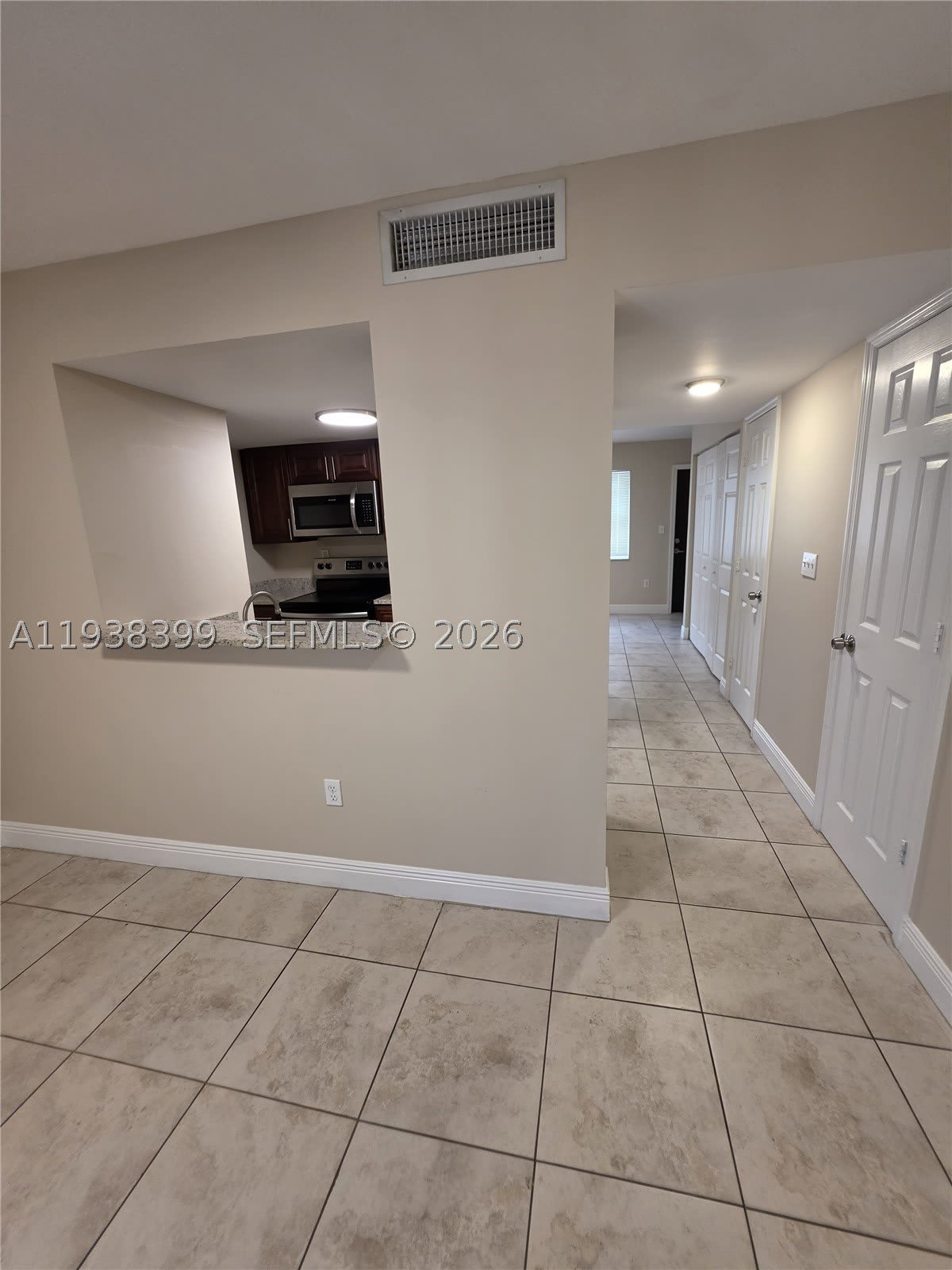 1990 Nw 4Th Ct – photo 2