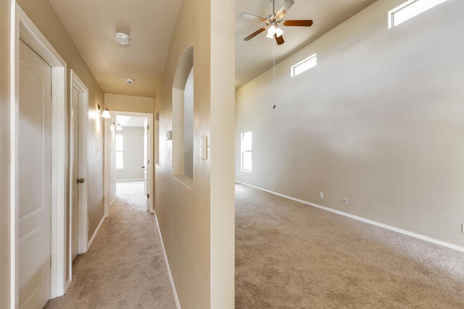 East El Paso 3 bed Refrig A/C next to Park! – photo 5